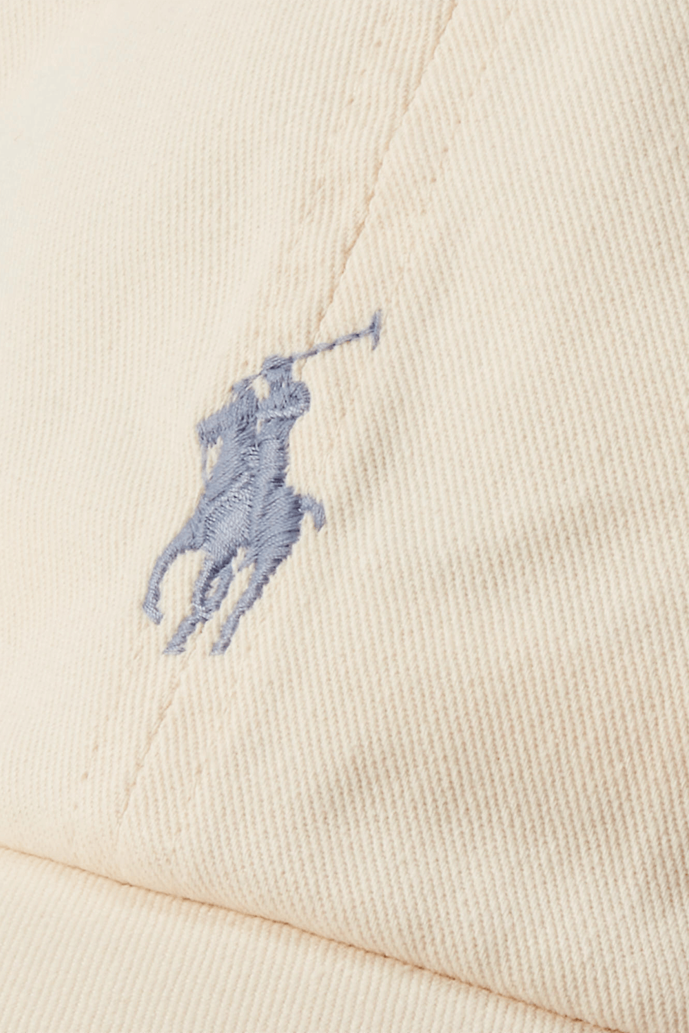 תמונת תקריב של כובע מצחייה POLO RALPH LAUREN