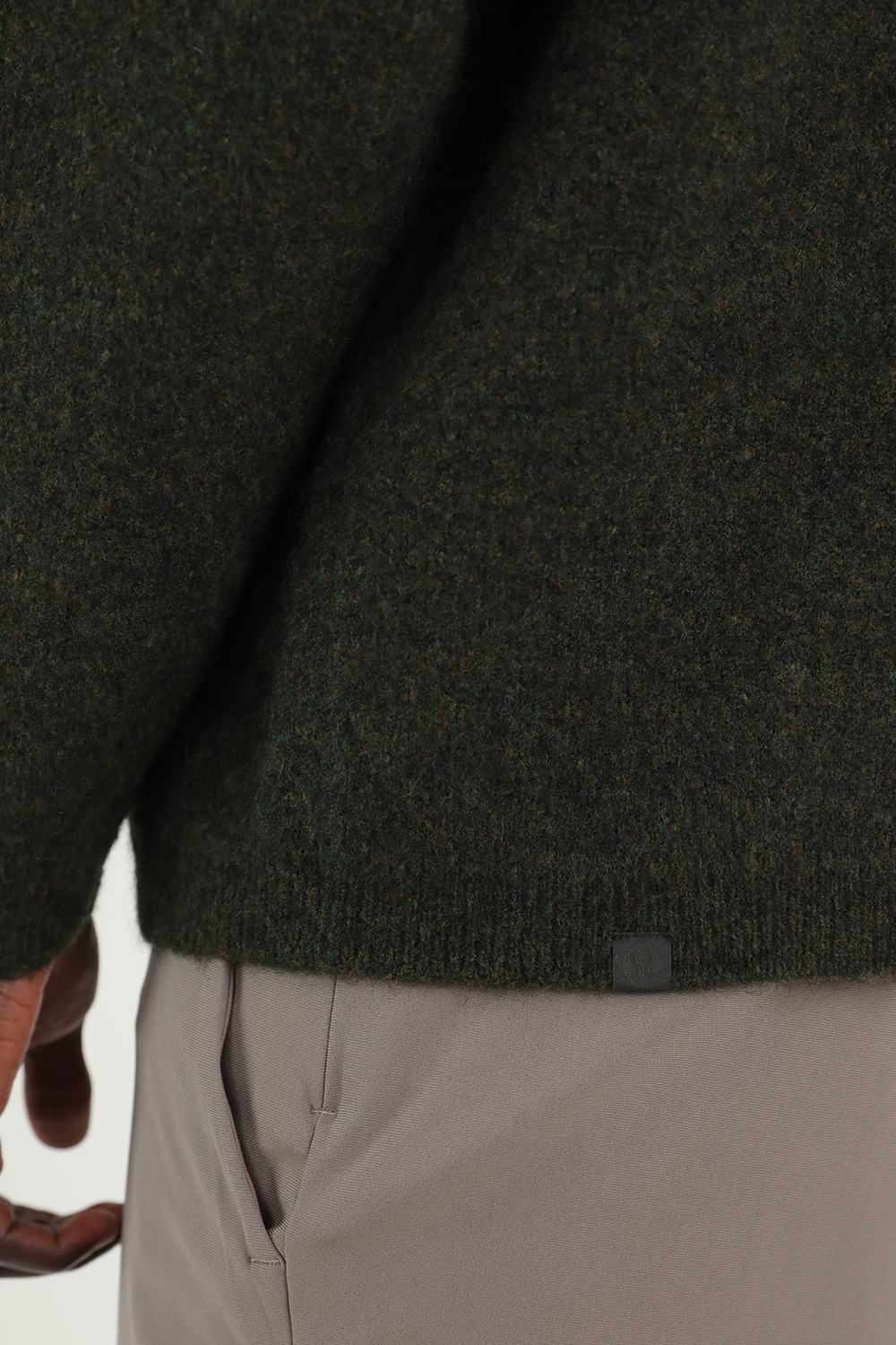 תמונת תקריב דוגמן של Alpaca Wool-Blend Crewneck Sweater LULULEMON
