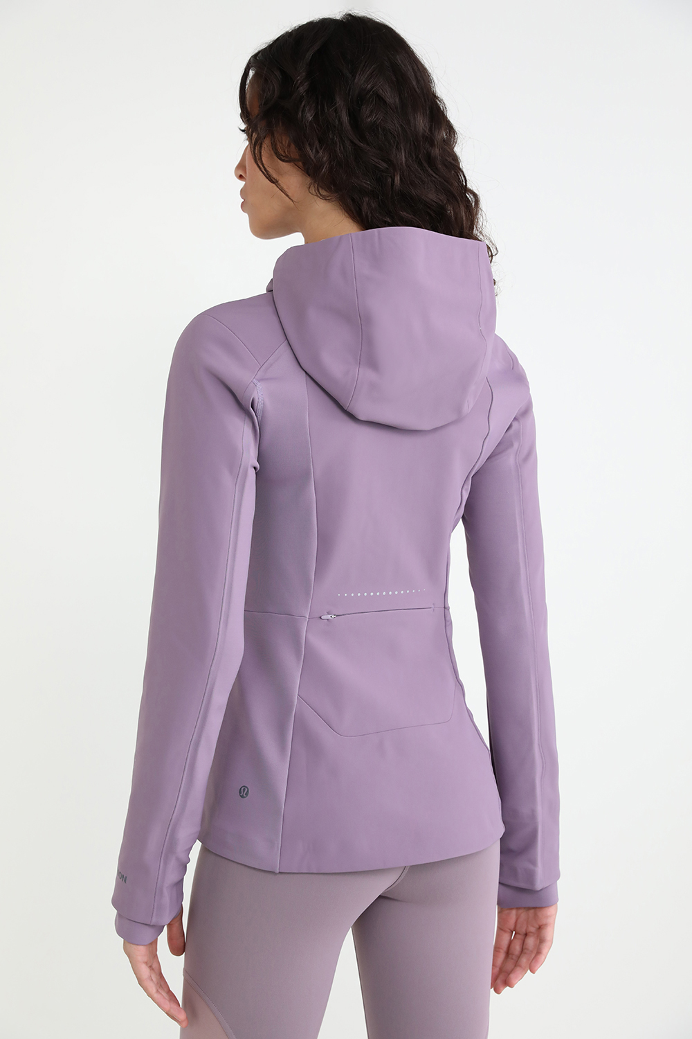 תמונת דוגמן אחורית של Cross Chill Jacket