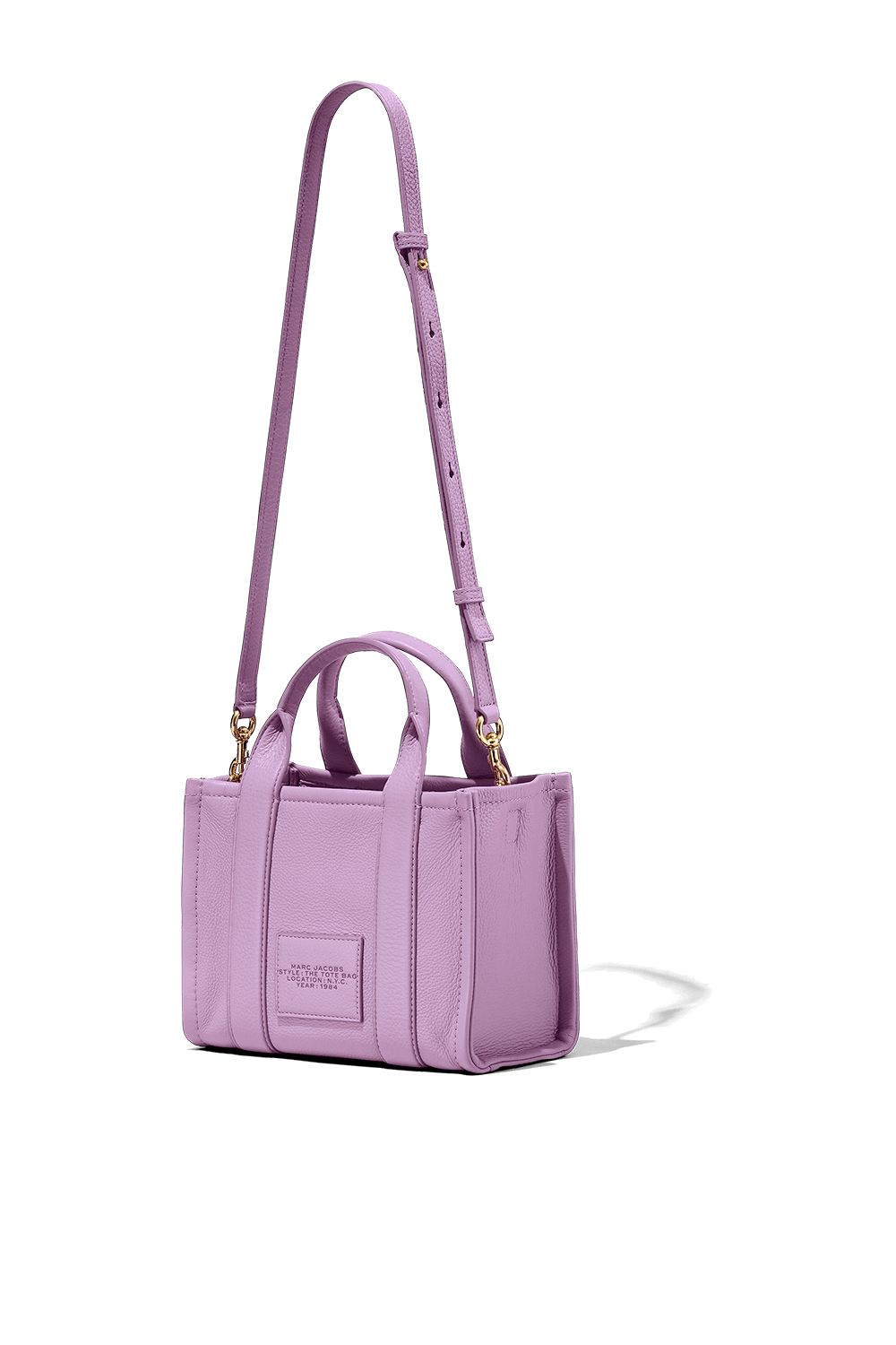 תמונת תקריב של תיק נשיאה סגול בגודל מיני MARC JACOBS