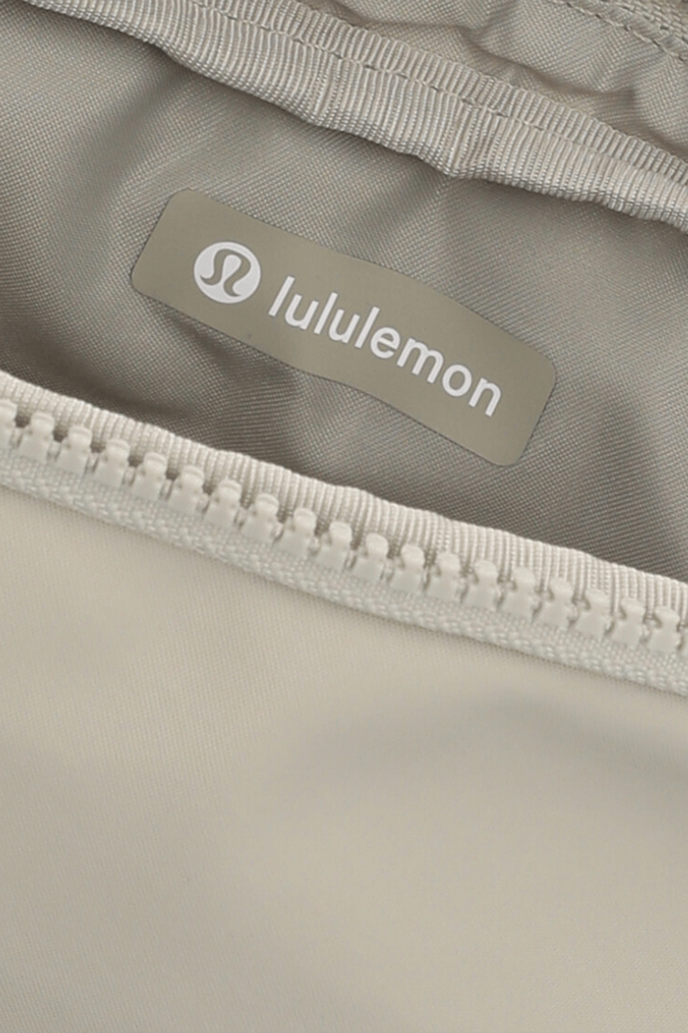 תמונת פנים של Everywhere Belt Bag Large LULULEMON