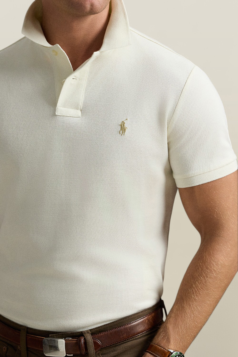 תמונת תקריב דוגמן של חולצת פולו POLO RALPH LAUREN