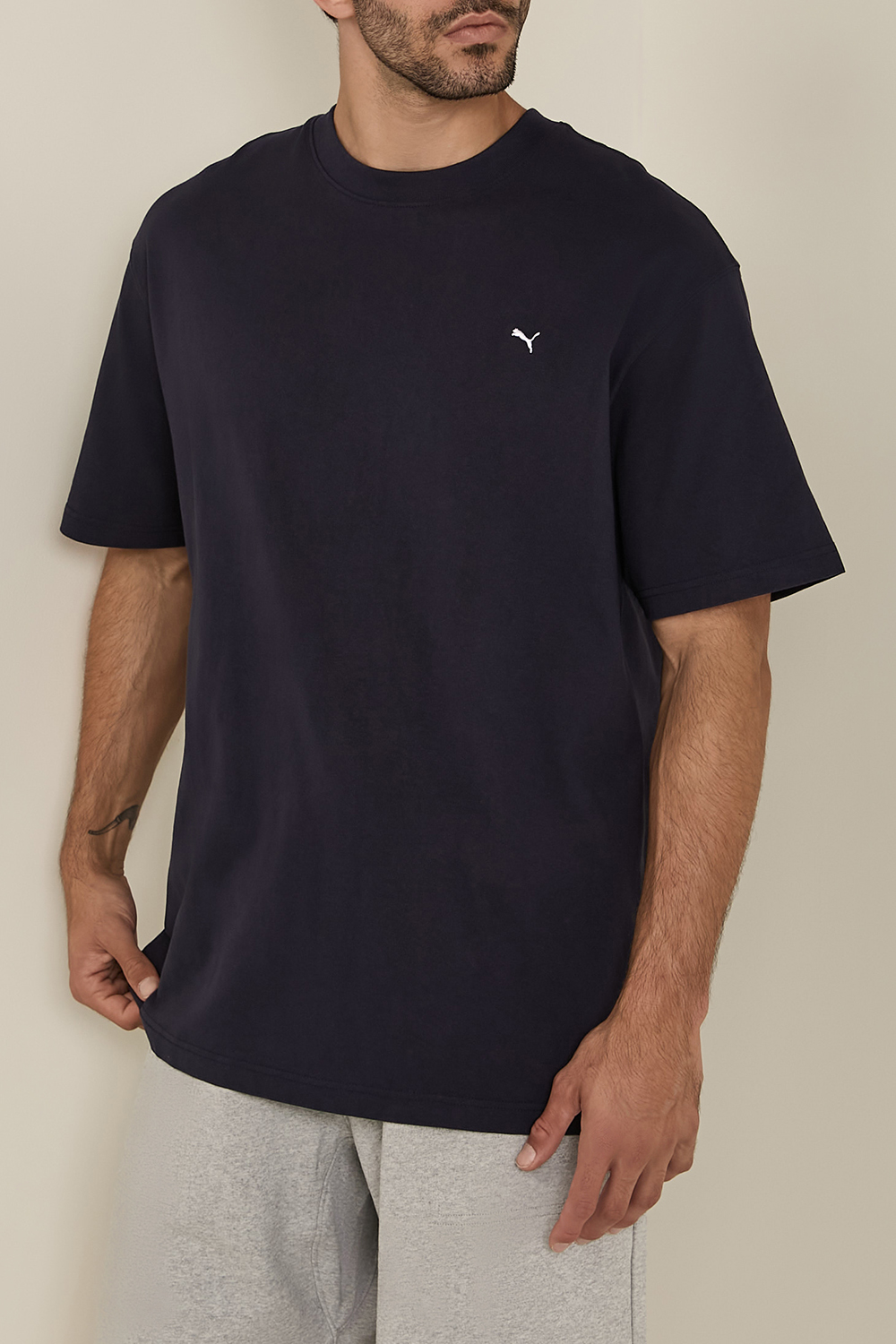 תמונת דוגמן קידמית של חולצת טי PUMA
