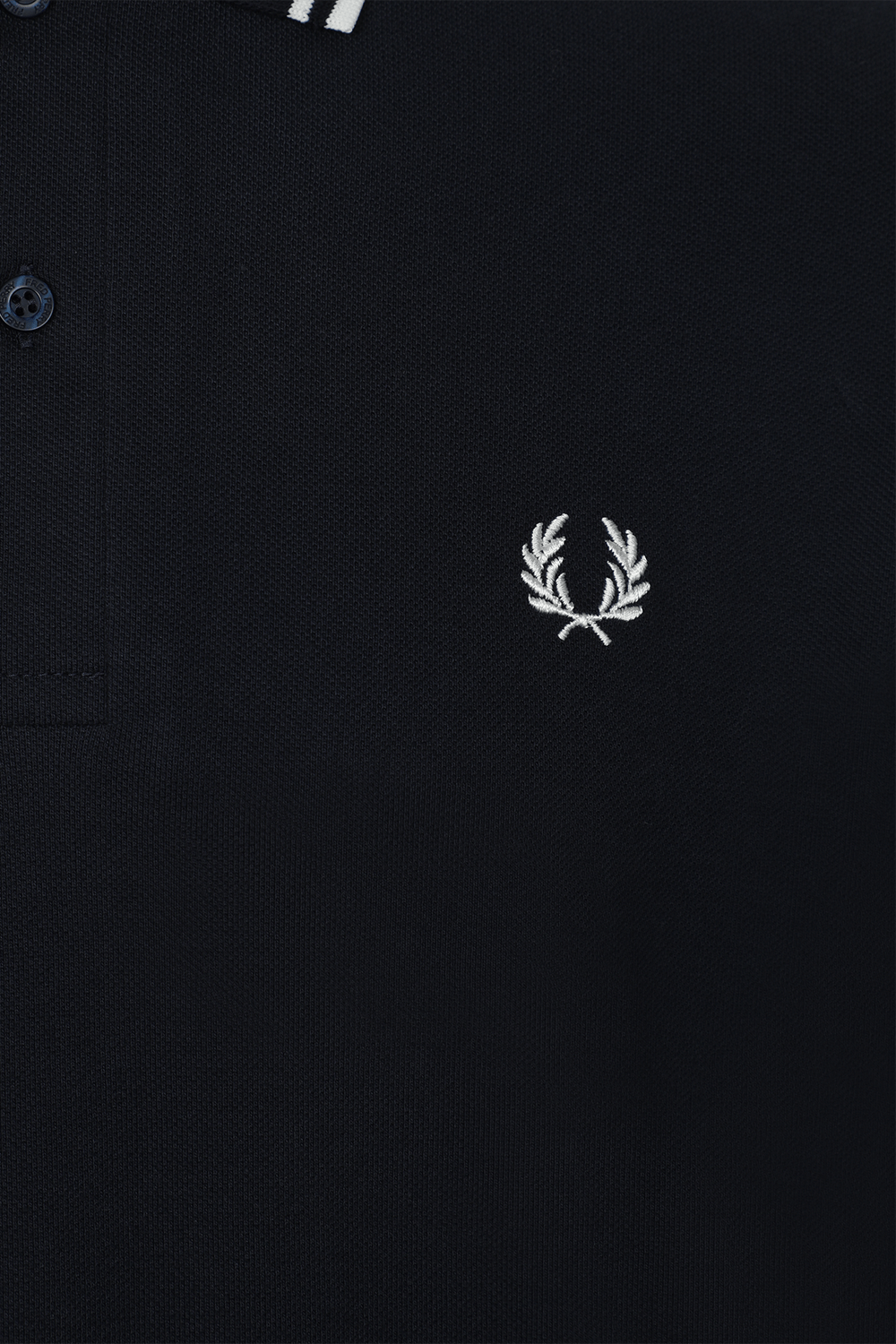 תמונה אחורית של חולצת פולו ארוכה FRED PERRY