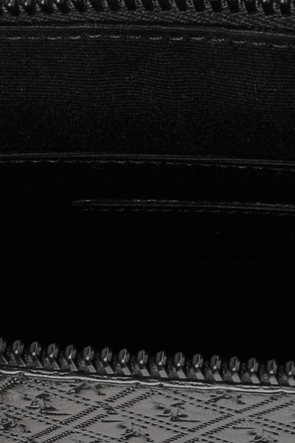 תמונת פנים של Zippered Tablet Holder in Black Leather SAINT LAURENT