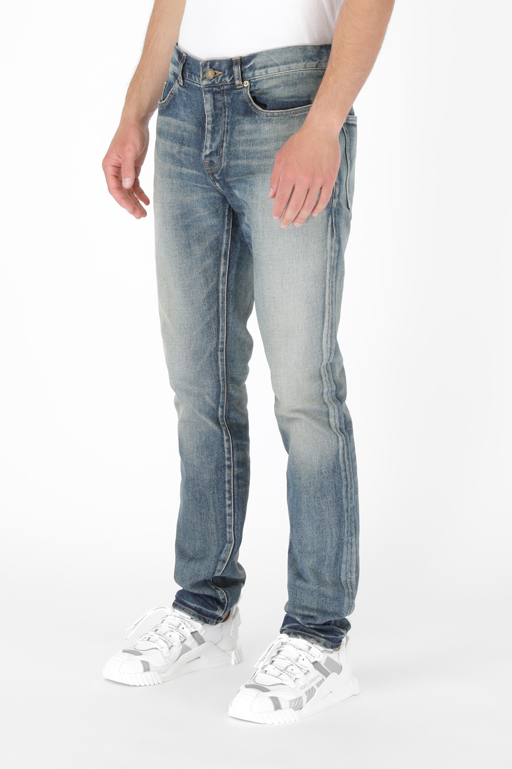 תמונת דוגמן קידמית של Skinny Medium Waist Jeans In Light Blue SAINT LAURENT
