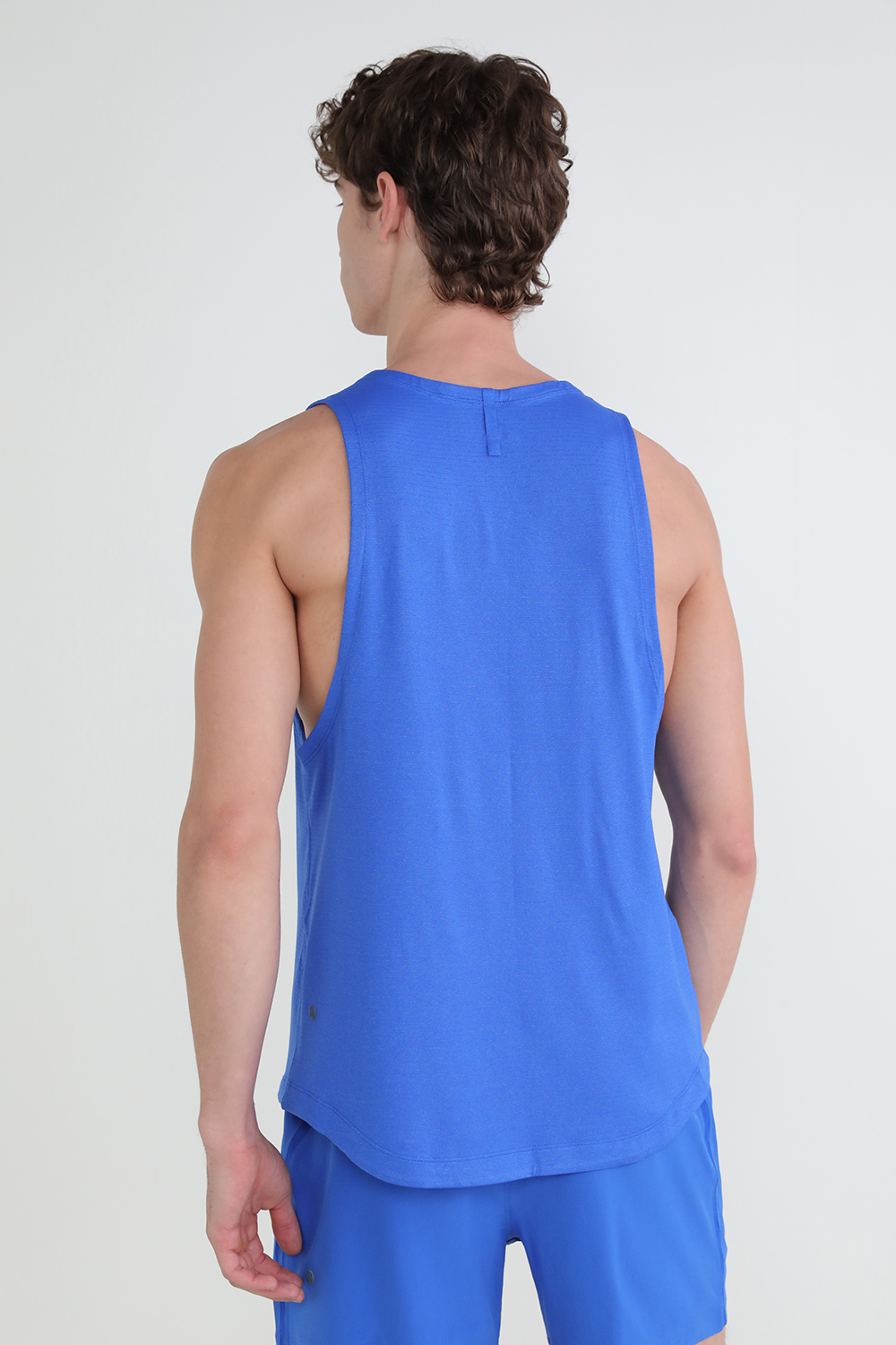 תמונת דוגמן אחורית של License to Train Tank Top
