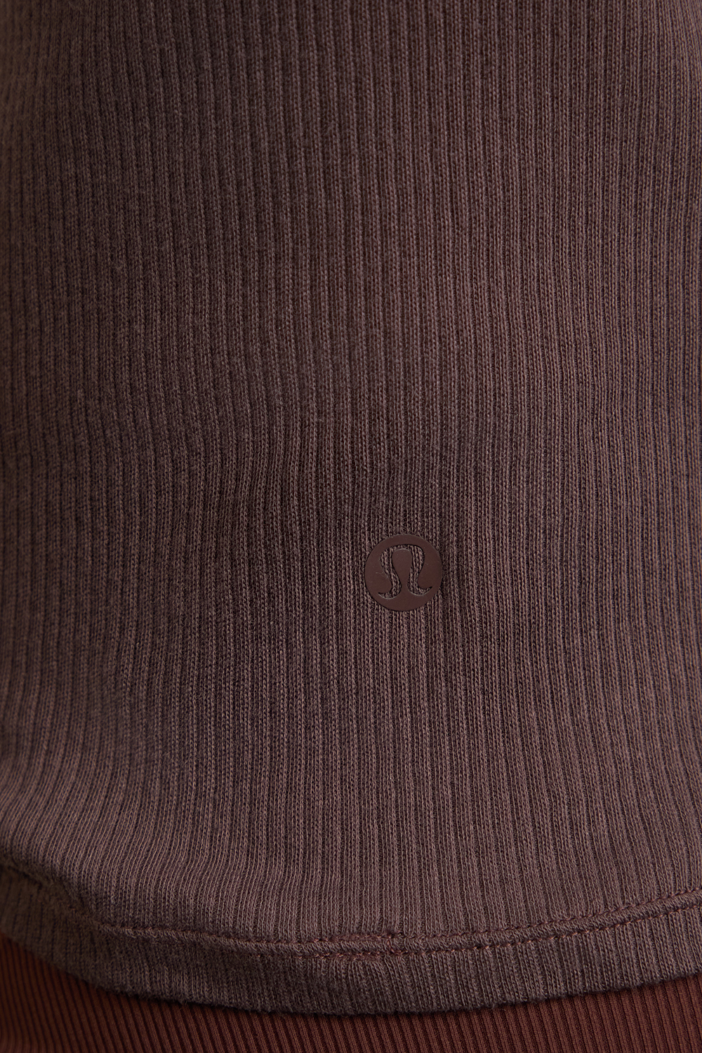 תמונת תקריב דוגמן של Sheer Cotton Ribbed Tank Top LULULEMON