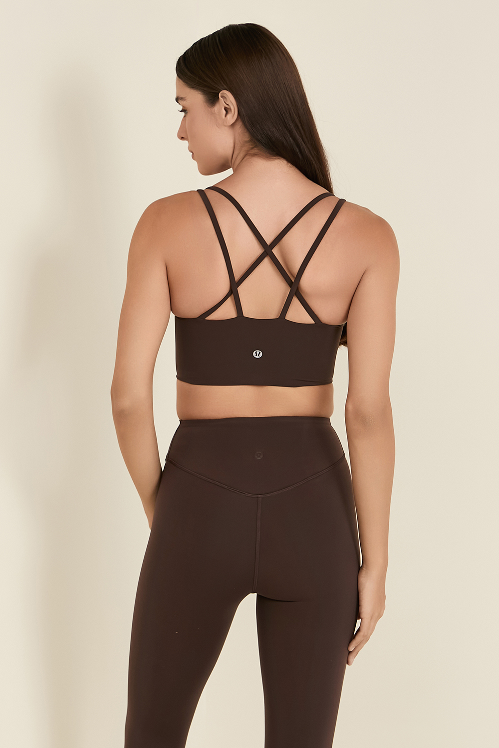 תמונת דוגמן אחורית של Like a Cloud Longline Bra, B/C Cup LULULEMON