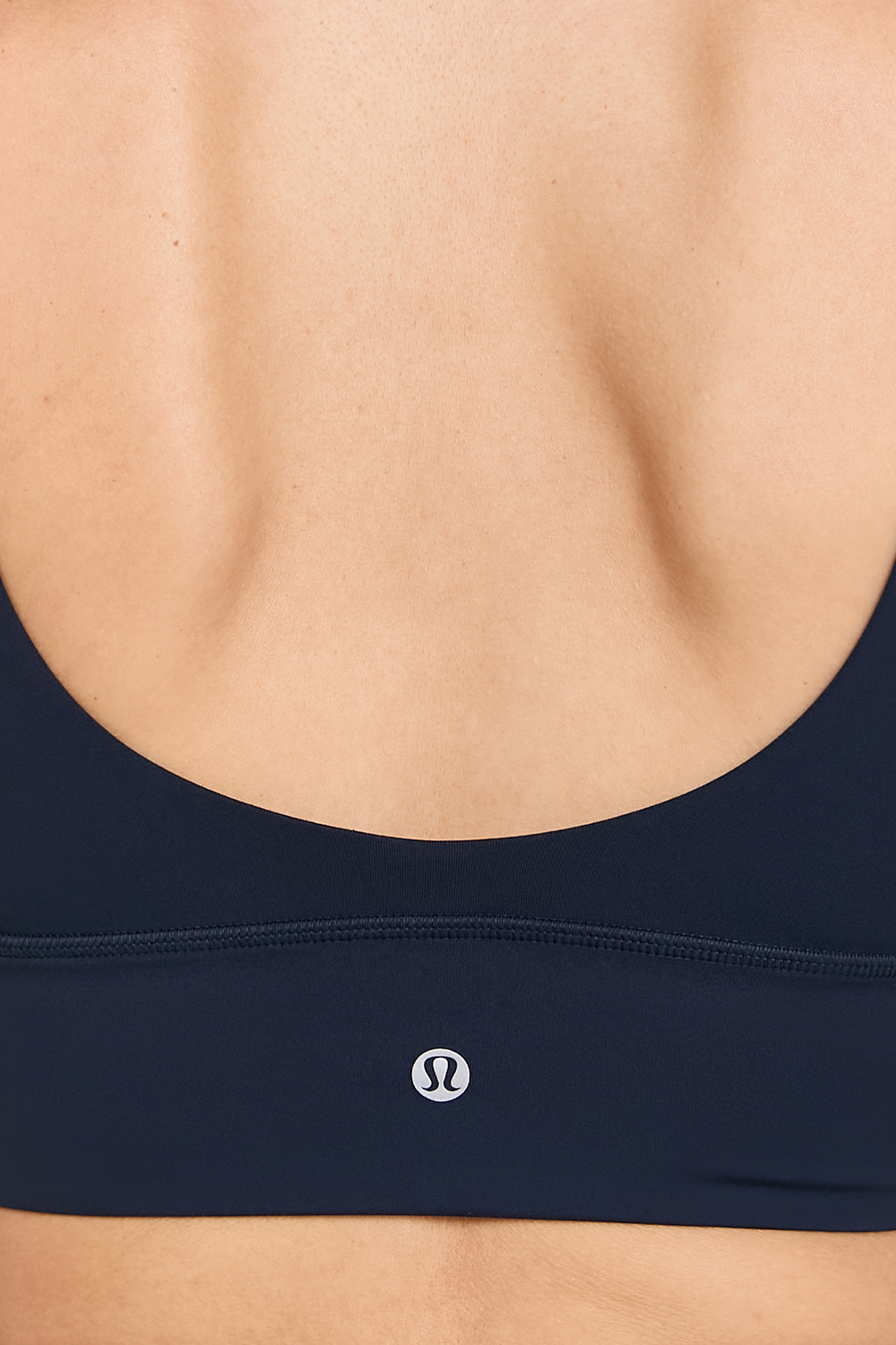 תמונת תקריב דוגמן של Align V Neck Bra A/B Cup LULULEMON