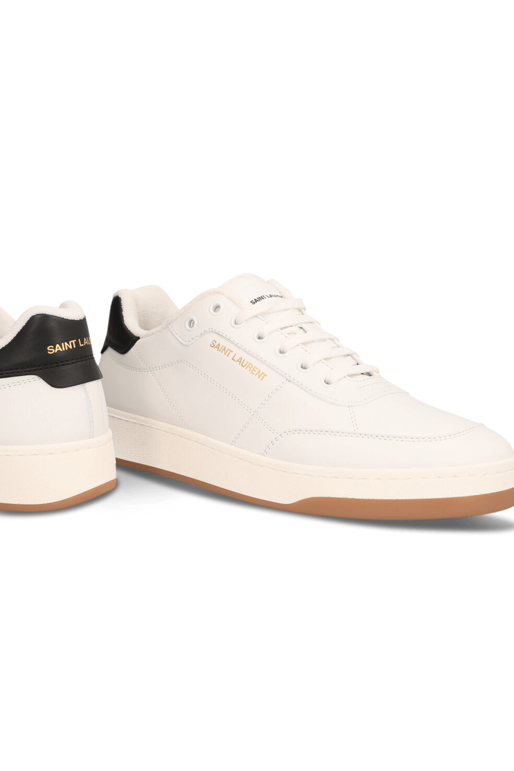 תמונת תקריב של נעלי סניקרס SAINT LAURENT