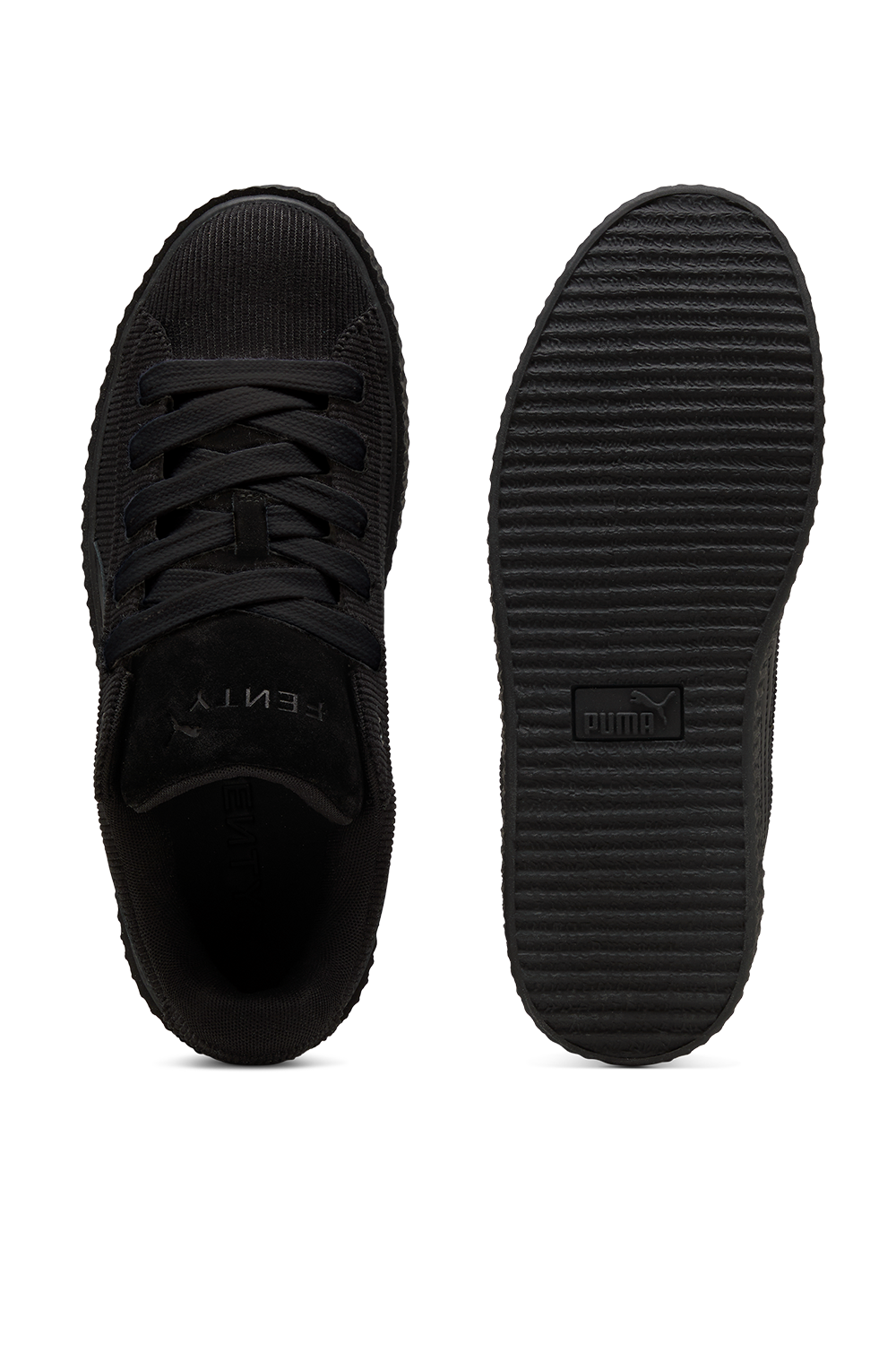 תמונת תקריב של פומה X פנטי נעלי סניקרס קריפר PUMA