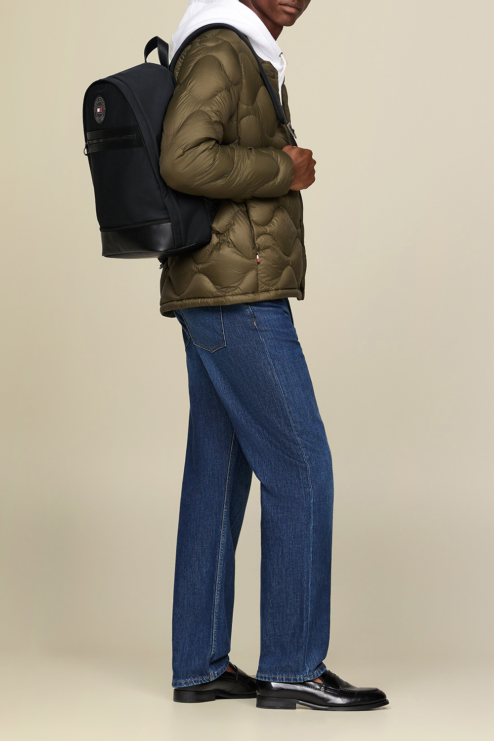 תמונת דוגמן קידמית של תיק גב TOMMY HILFIGER