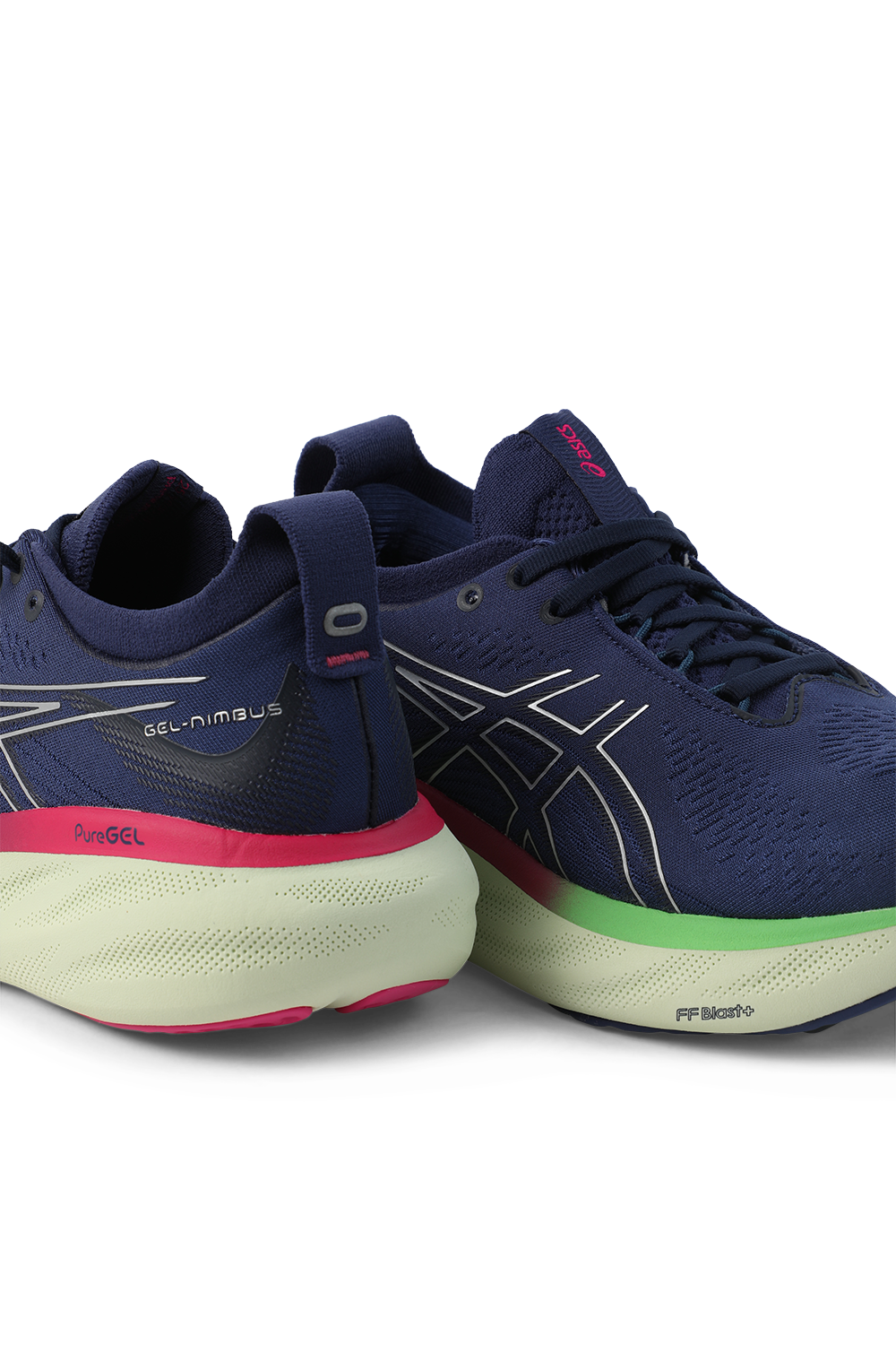 תמונת תקריב של נעלי ריצה ג'ל נימבוס 25 ASICS