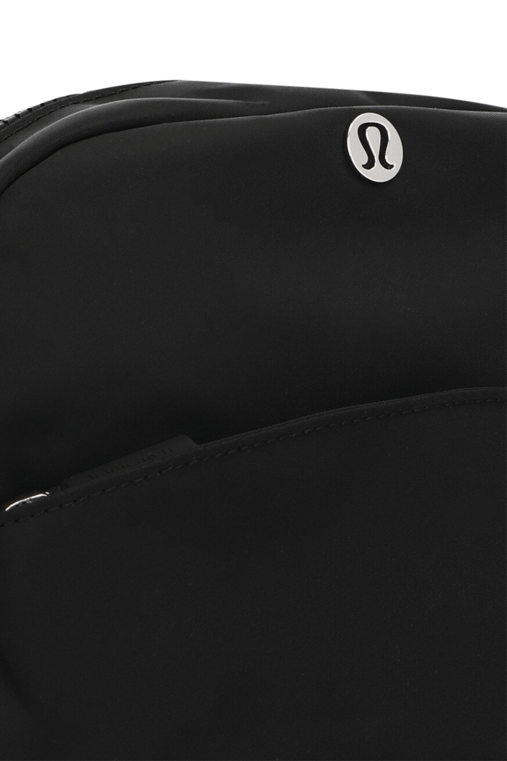 תמונת תקריב של City Essentials Pouch LULULEMON