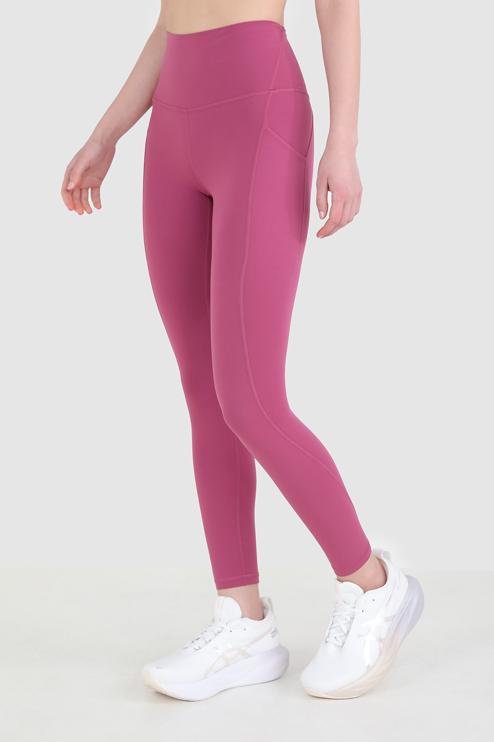תמונת דוגמן קידמית של Align™ High-Rise Pant 25'' *Pockets LULULEMON