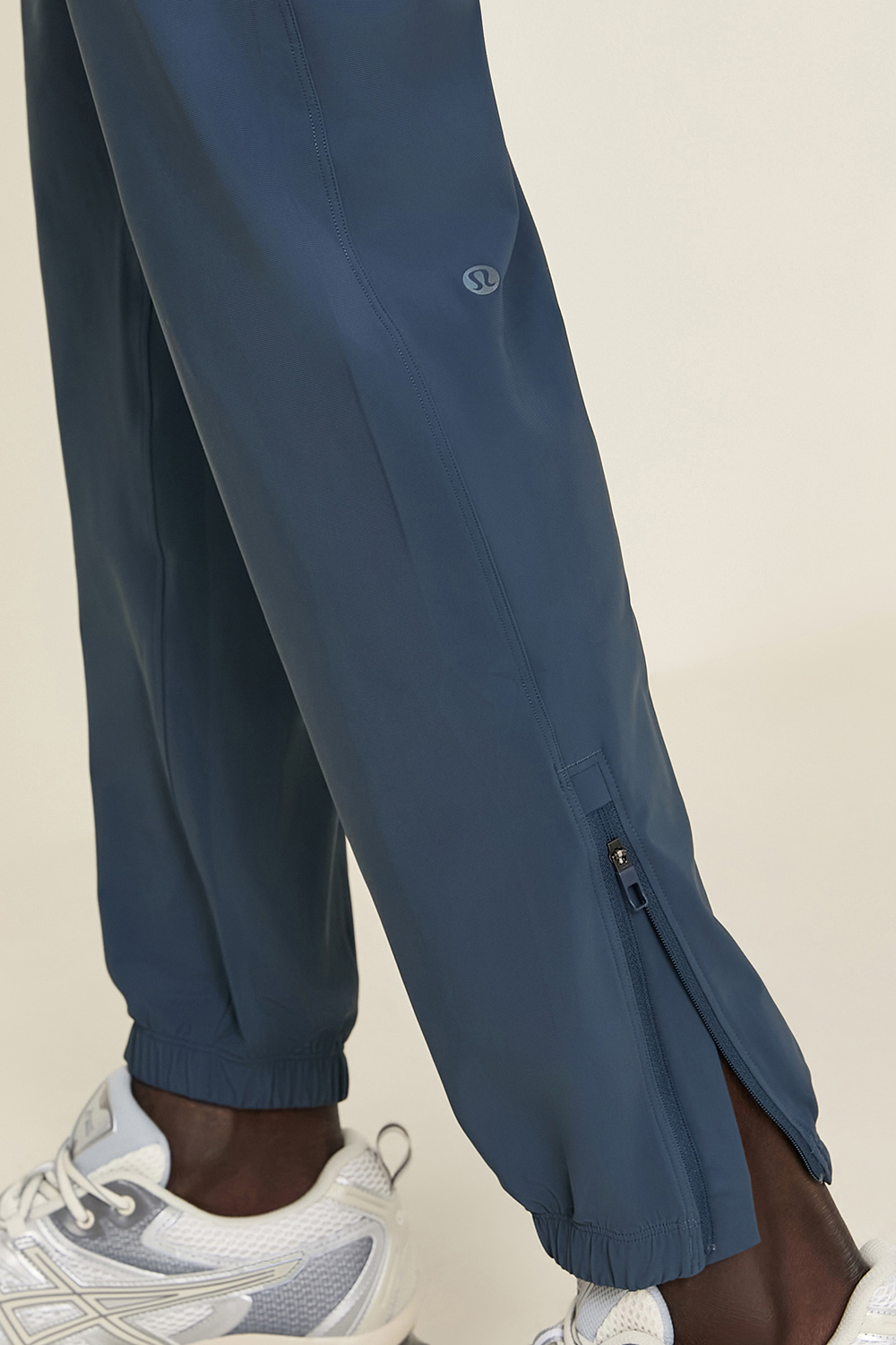 תמונת תקריב דוגמן של Pace Breaker Pant LULULEMON