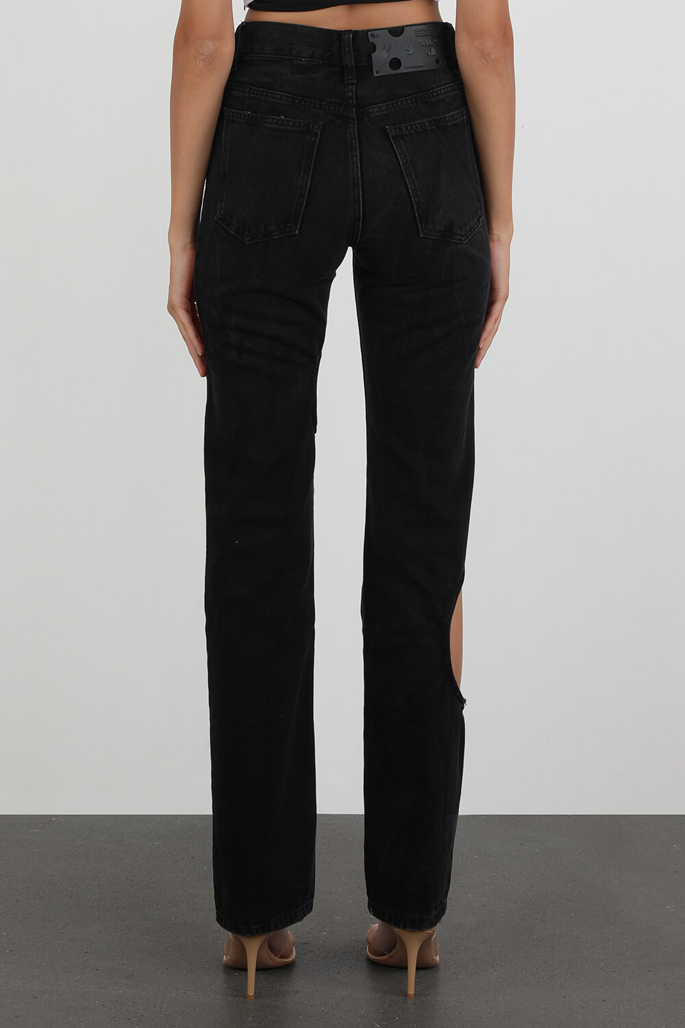 תמונת דוגמן אחורית של Meteor Jeans in Black Wash