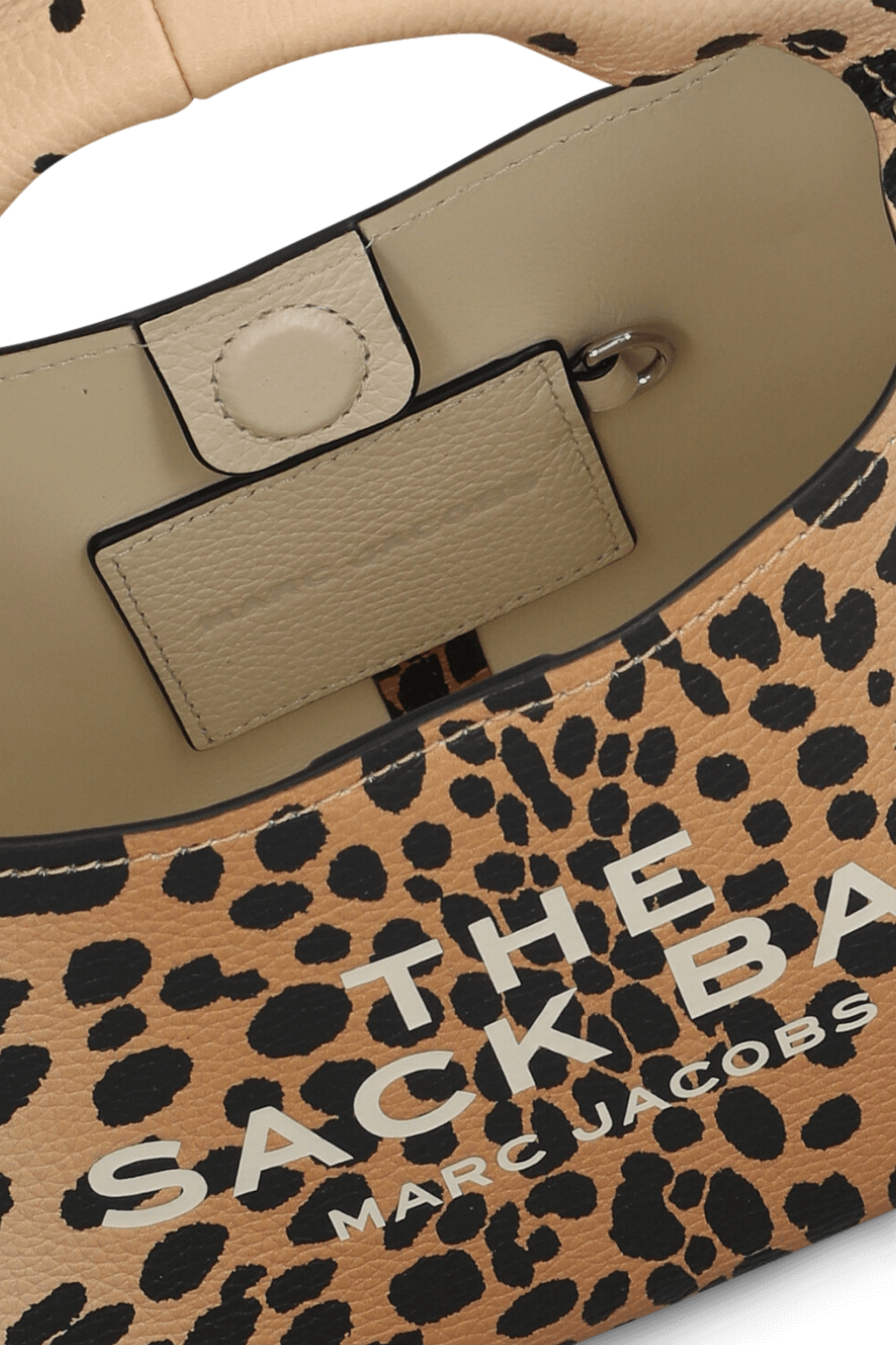 תמונת פנים של תיק שק בגודל מיני MARC JACOBS
