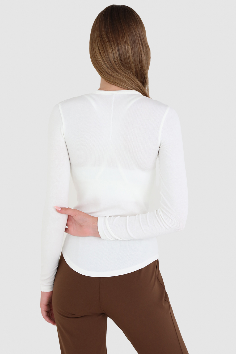 תמונת דוגמן אחורית של Hold Tight Long-Sleeve Shirt