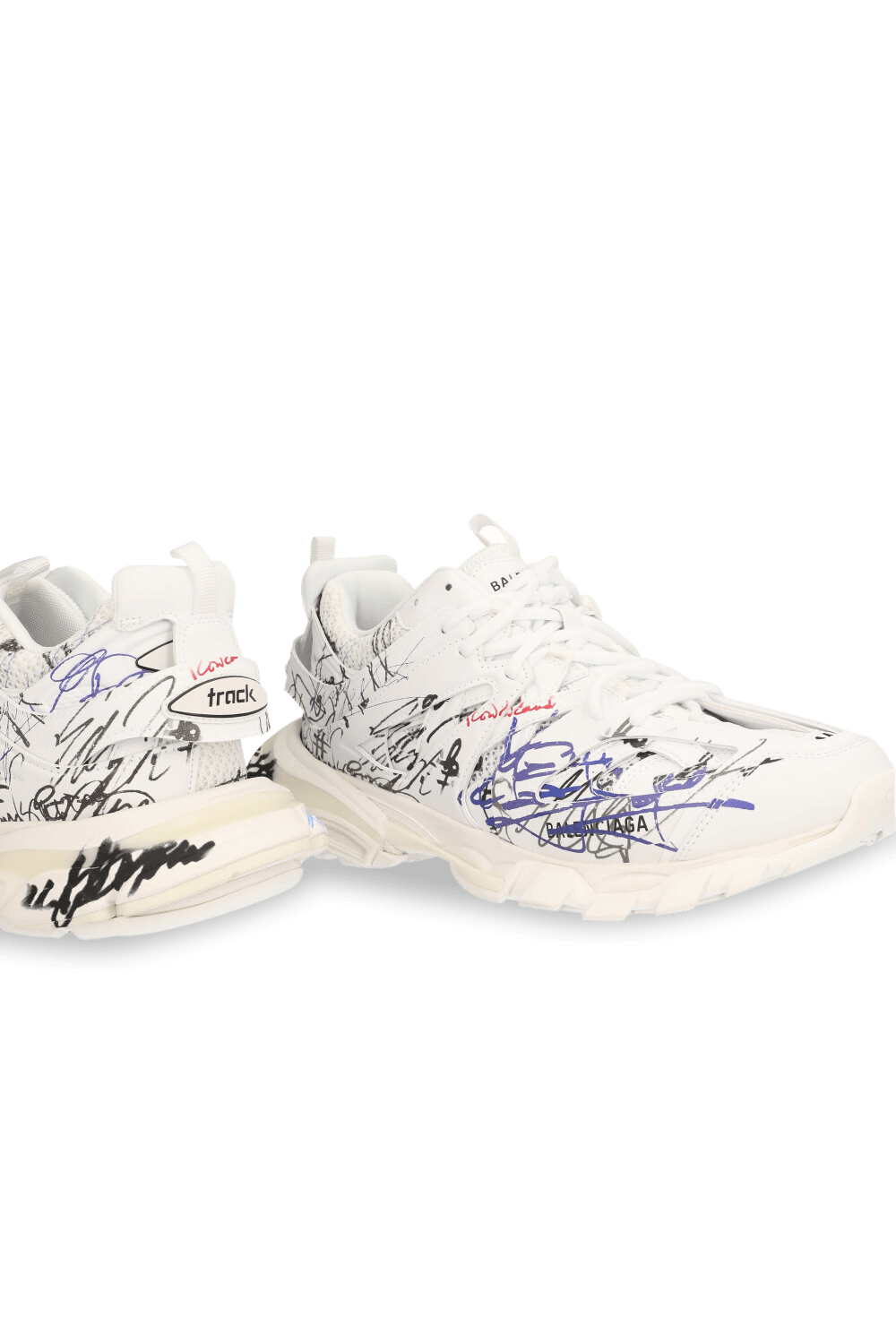 תמונת תקריב של נעלי סניקרס טראק BALENCIAGA