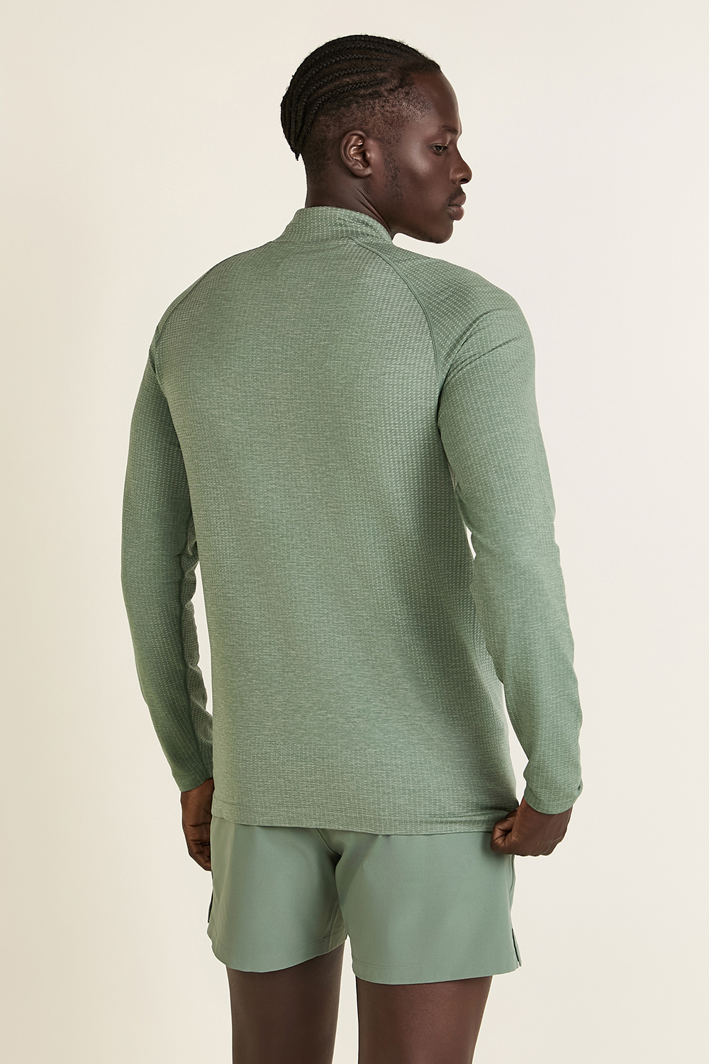 תמונת דוגמן אחורית של Metal Vent Tech Midweight Half-Zip LULULEMON