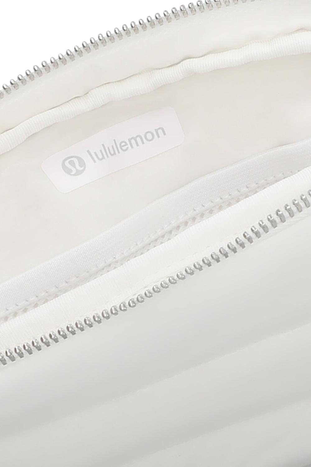 תמונת פנים של Everywhere Belt Bag *Wunder Puff LULULEMON