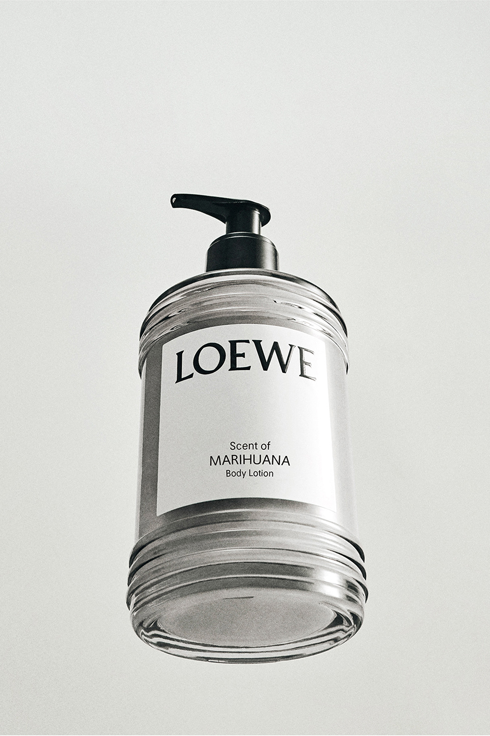 תמונה אחורית של Marihuana Body Lotion 360 ml LOEWE PERFUMES
