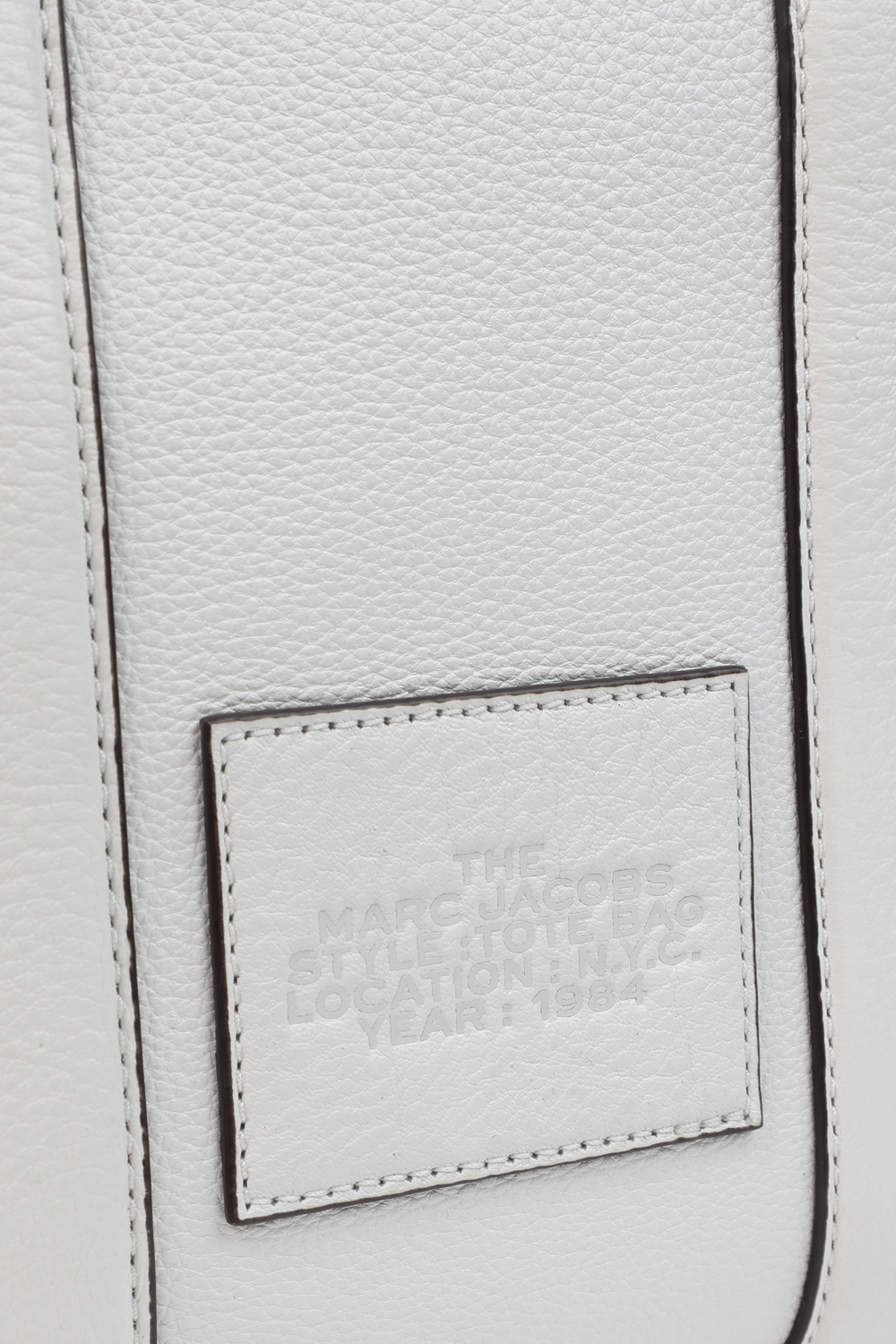 תמונת תקריב של Mini Traveler Tote Bag in White