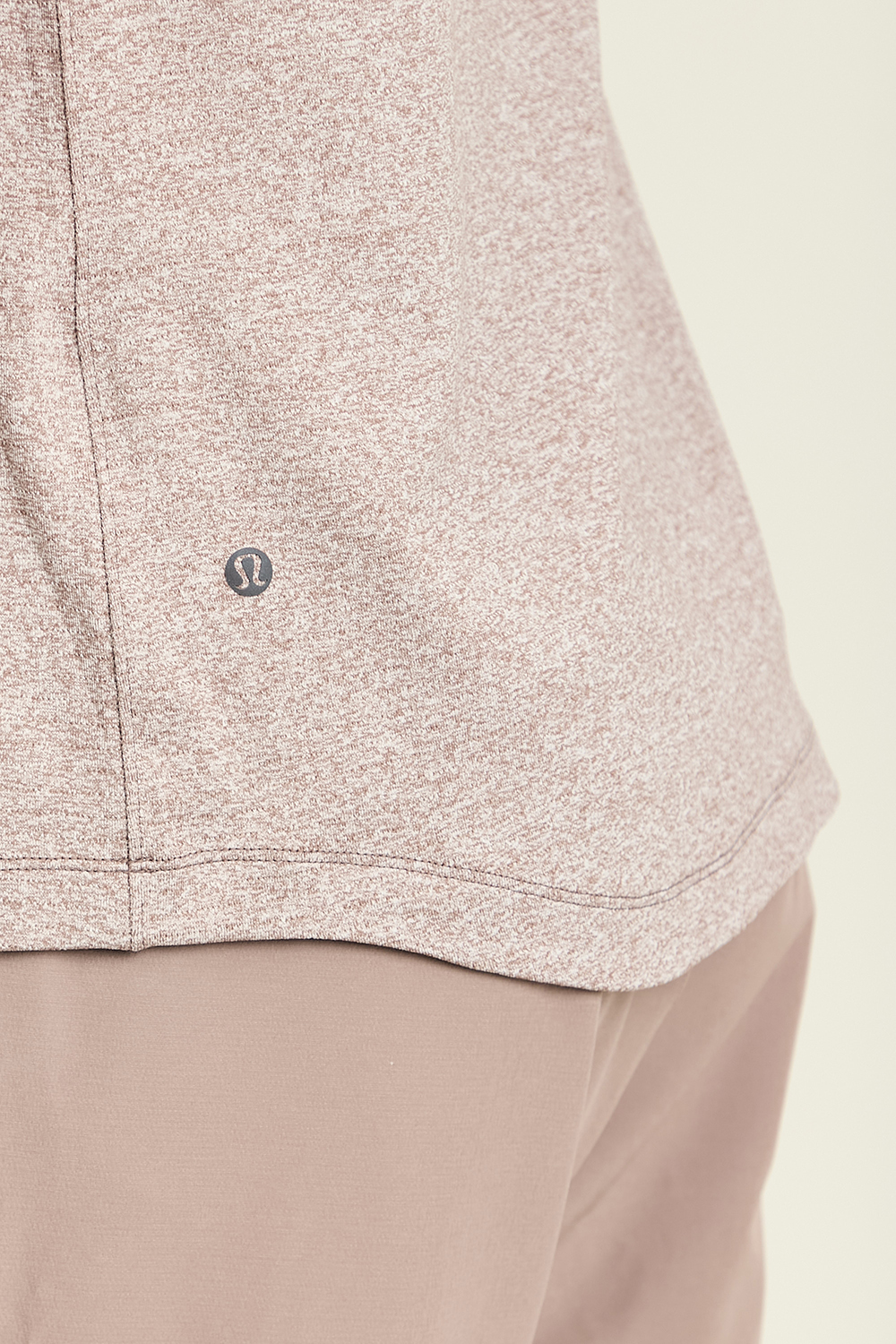 תמונת תקריב דוגמן של License to Train Tank Top LULULEMON