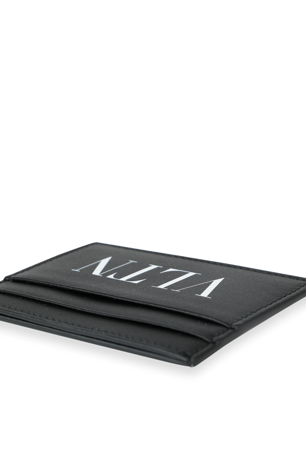 תמונת תקריב של Small VLTN Cardholder in Black Leather
