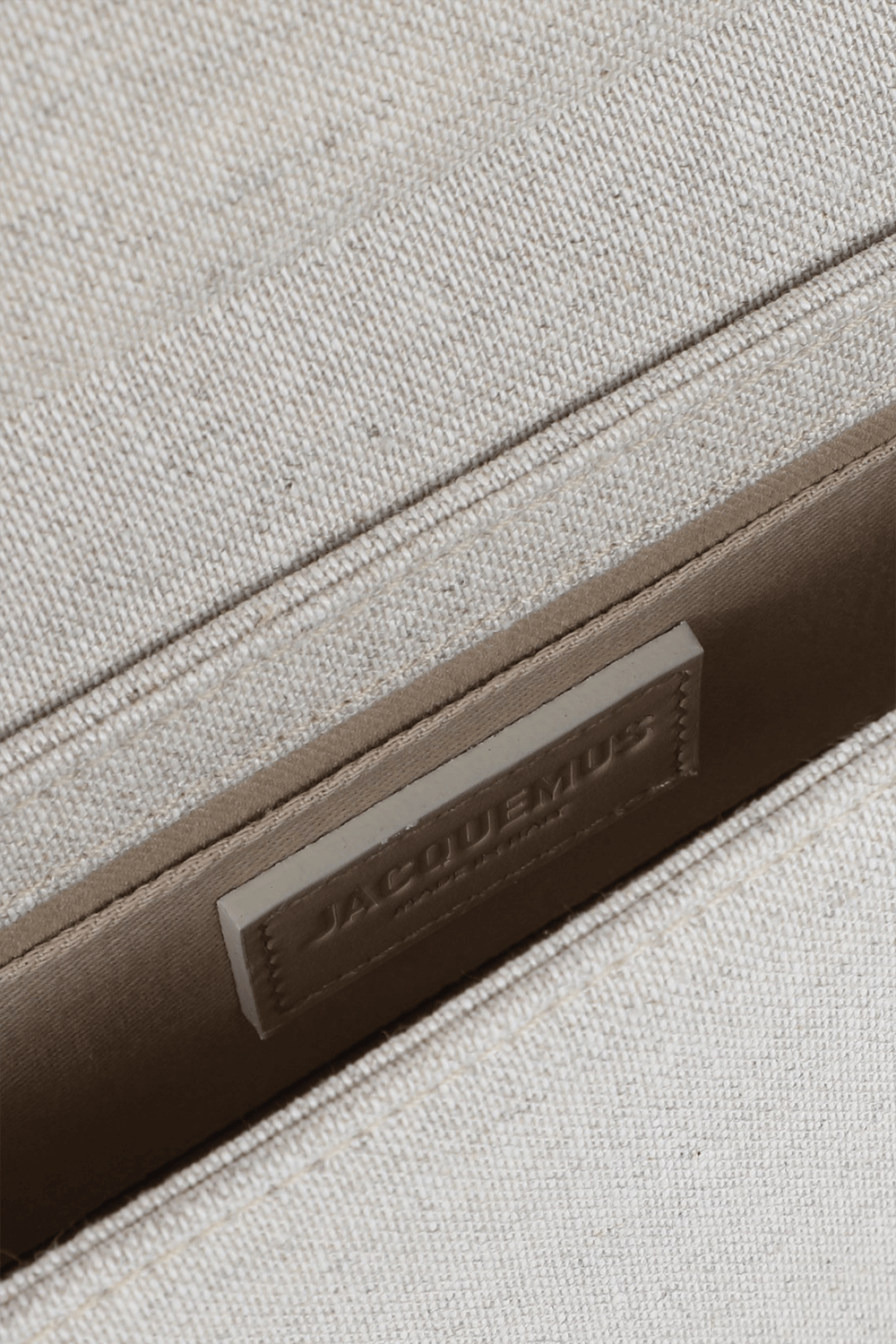 תמונת פנים של תיק לה צ'יקיטו ארוך JACQUEMUS