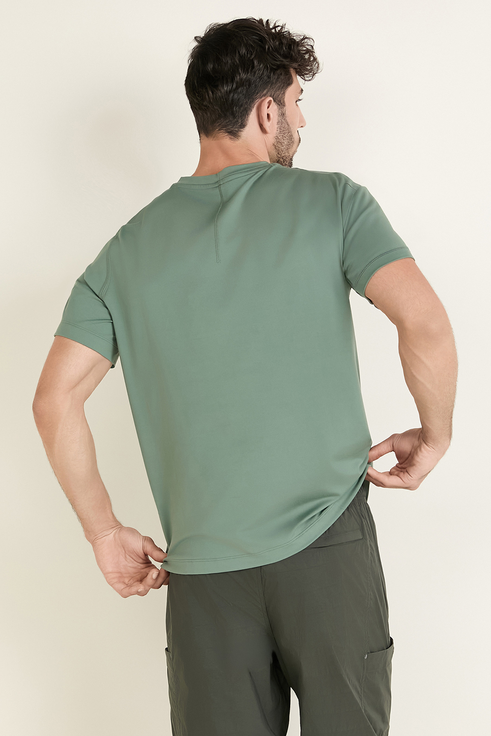 תמונת דוגמן אחורית של Soft Jersey Short Sleeve LULULEMON