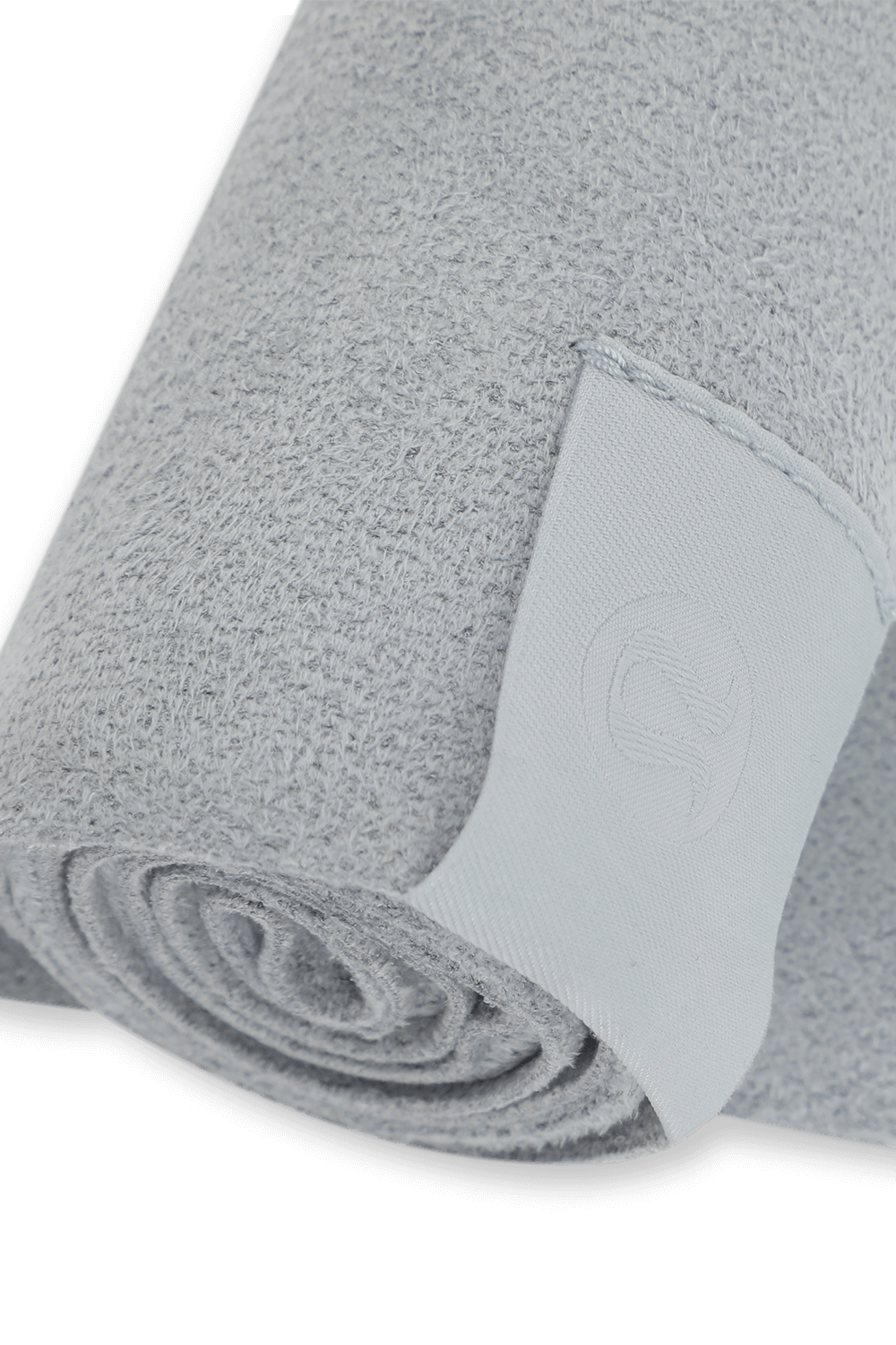 תמונה אחורית של The (Small) Towel LULULEMON