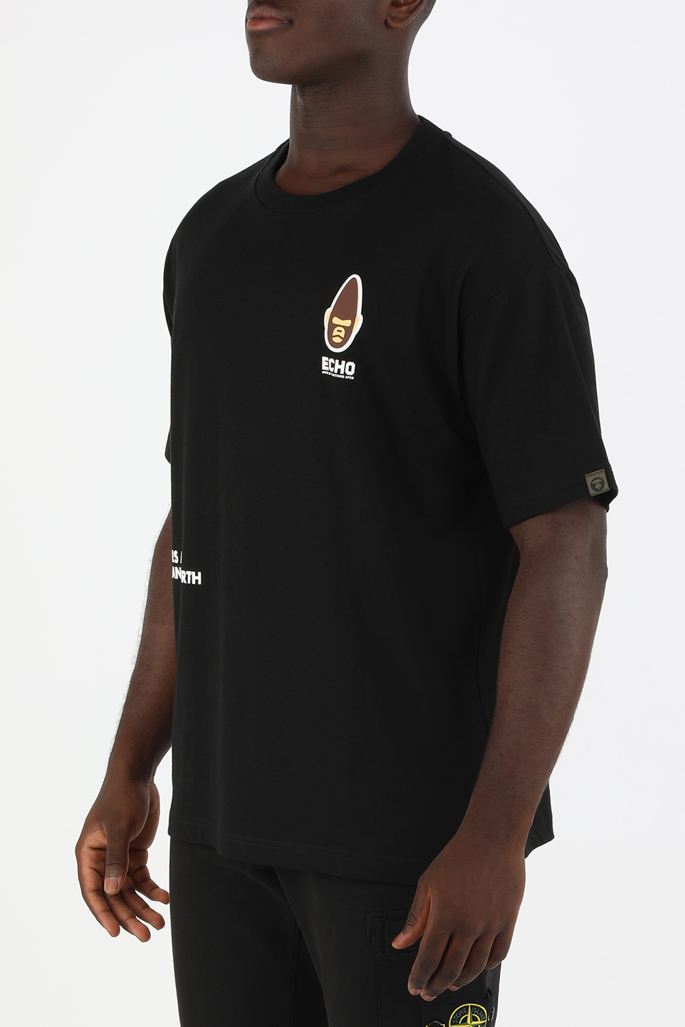 תמונת דוגמן קידמית של Echo Ape Print Tshirt in Black