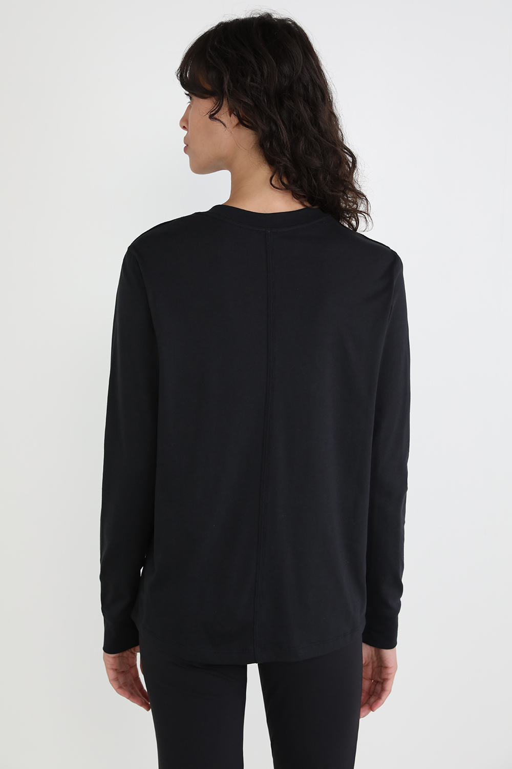תמונת דוגמן אחורית של All Yours Long-Sleeve Shirt