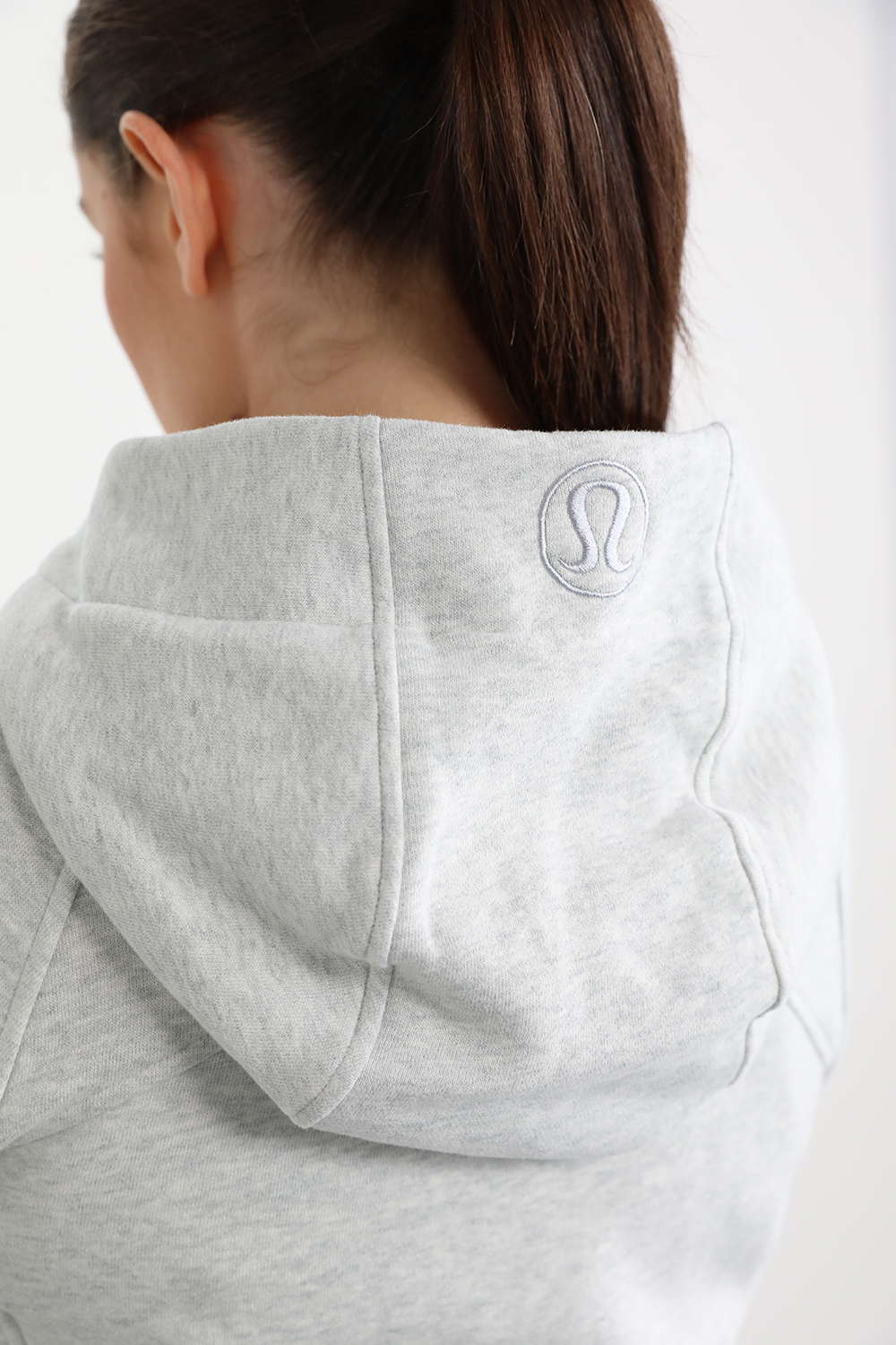 תמונת תקריב דוגמן של Scuba Full-Zip Hoodie