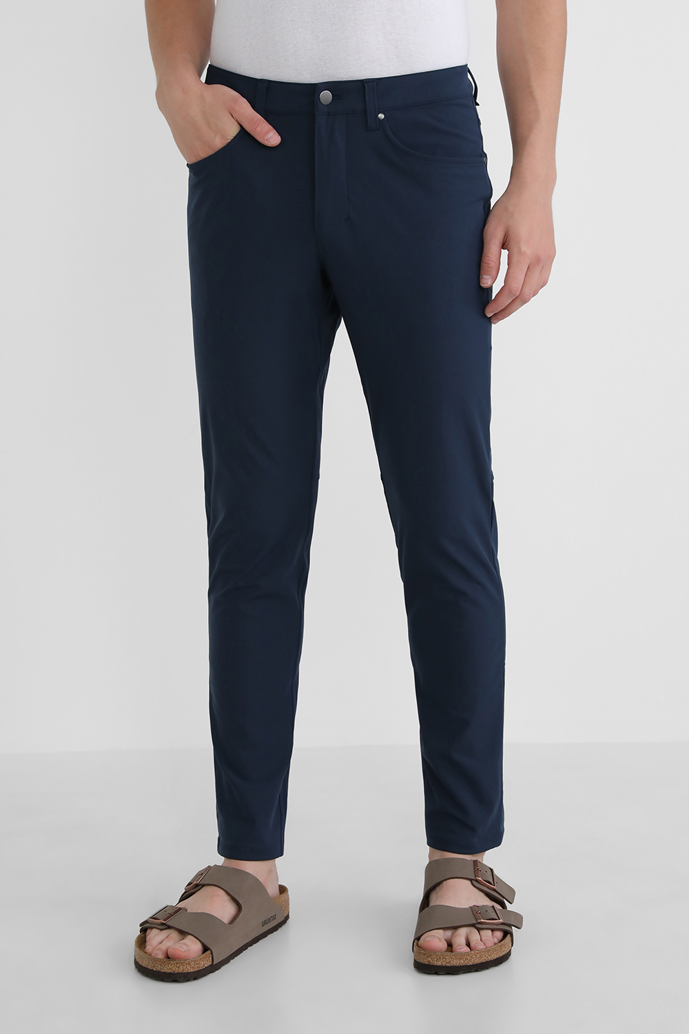 תמונת דוגמן קידמית של ABC Slim-Fit Pant 32 LULULEMON