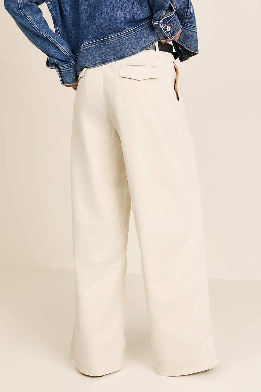 תמונת דוגמן אחורית של מכנסיים ארוכים סופי RAG & BONE
