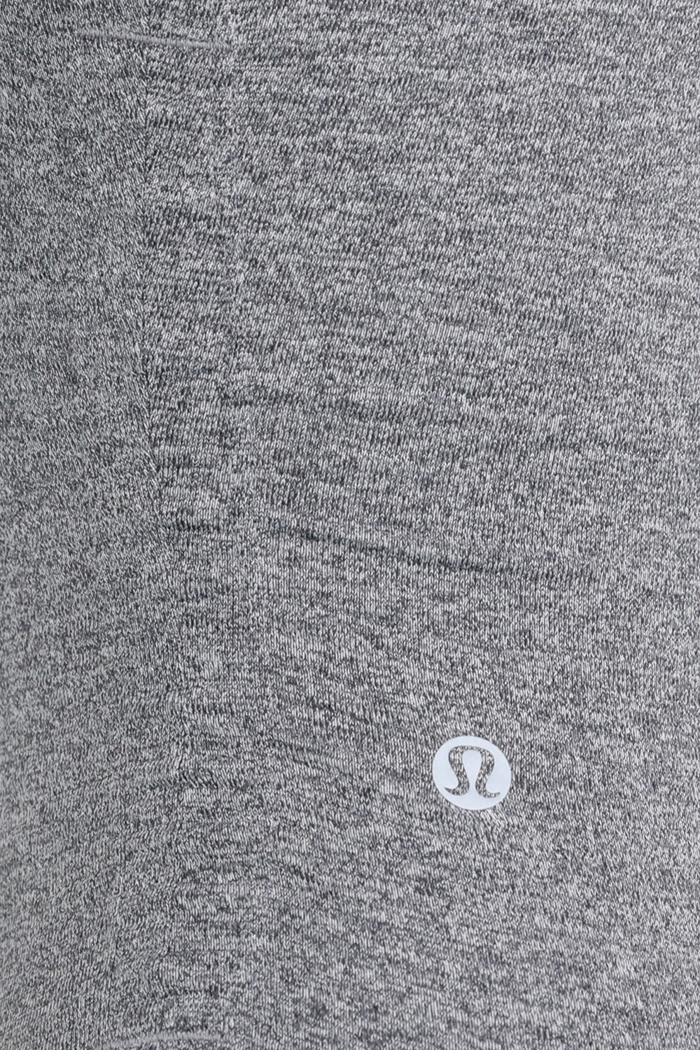 תמונת תקריב דוגמן של License to Train Tight-Fit Tank Top
