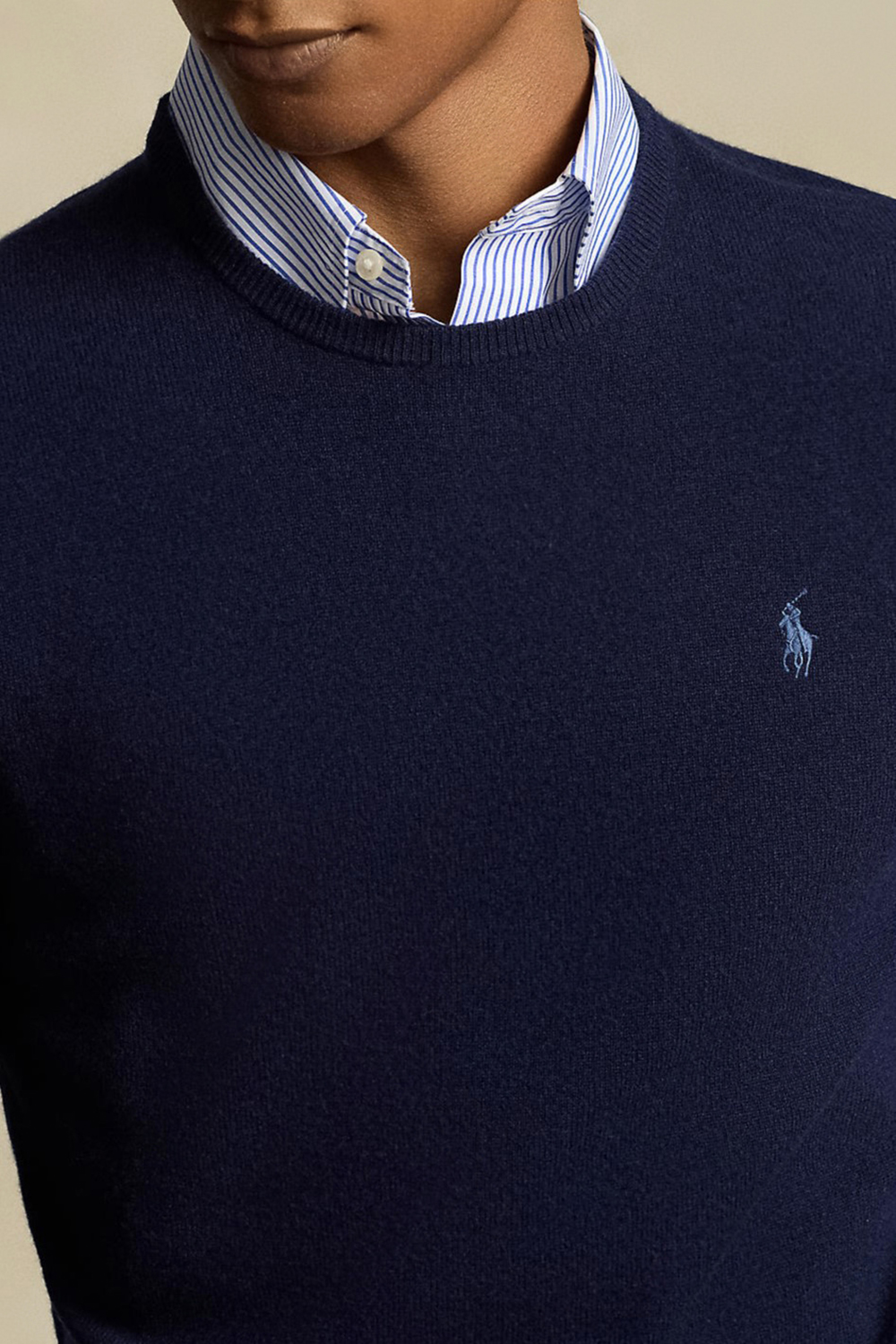 תמונת תקריב דוגמן של סריג צמר POLO RALPH LAUREN