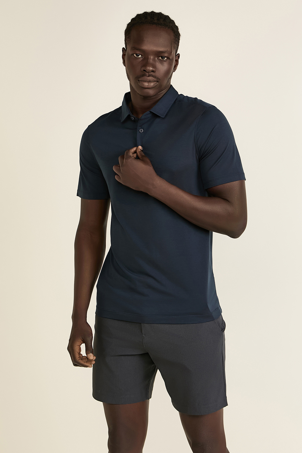 תמונת דוגמן קידמית של Evolution Polo Shirt LULULEMON