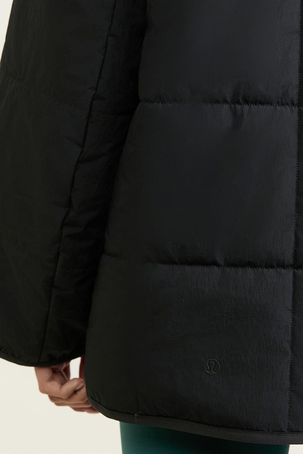 תמונת תקריב דוגמן של Insulated Liner Coat LULULEMON