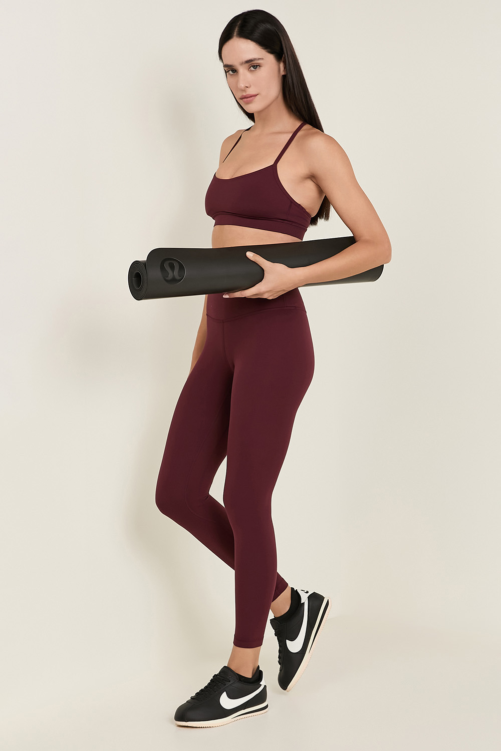 תמונת דוגמן קידמית של The Mat 3mm LULULEMON