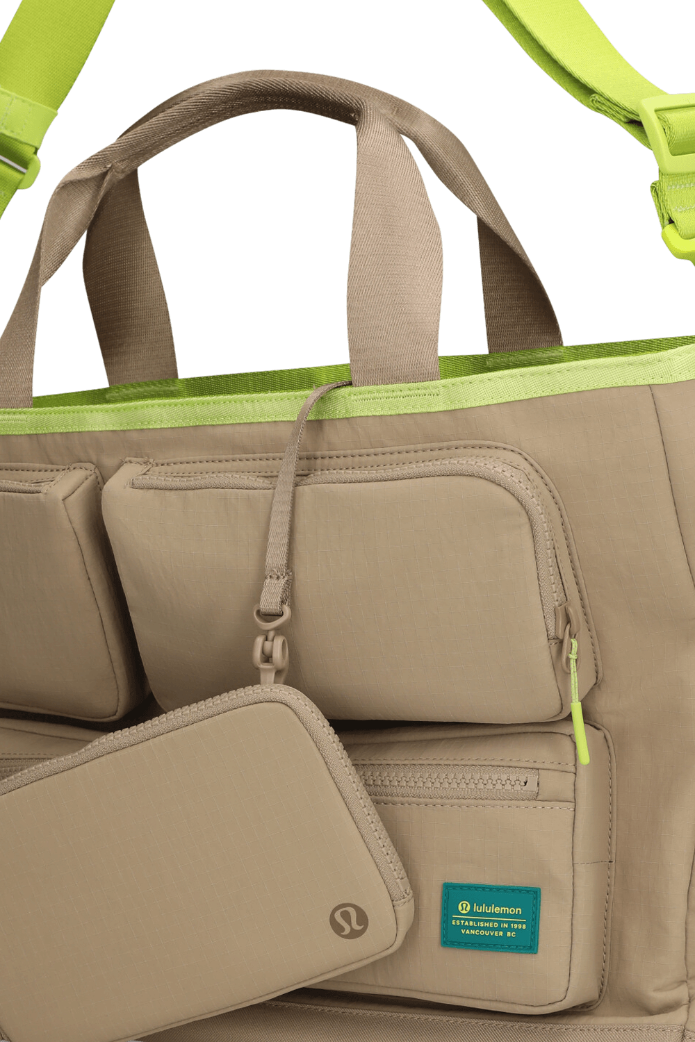תמונת תקריב של Daily Multi-Pocket Tote Bag