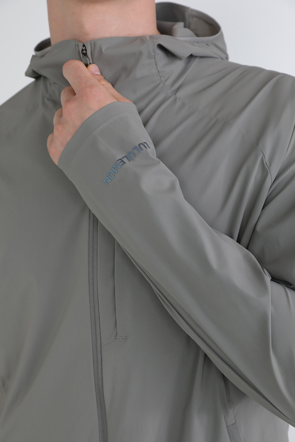 תמונת תקריב דוגמן של Fast And Free Jacket