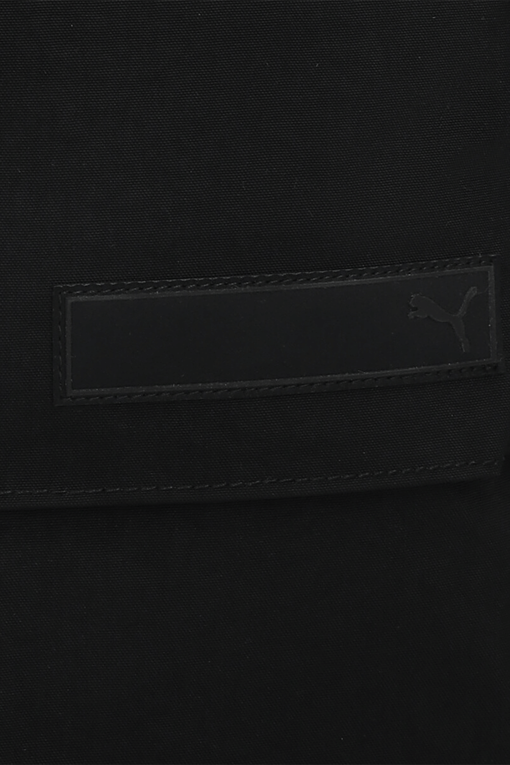 תמונת תקריב של תיק גב מדיום PUMA