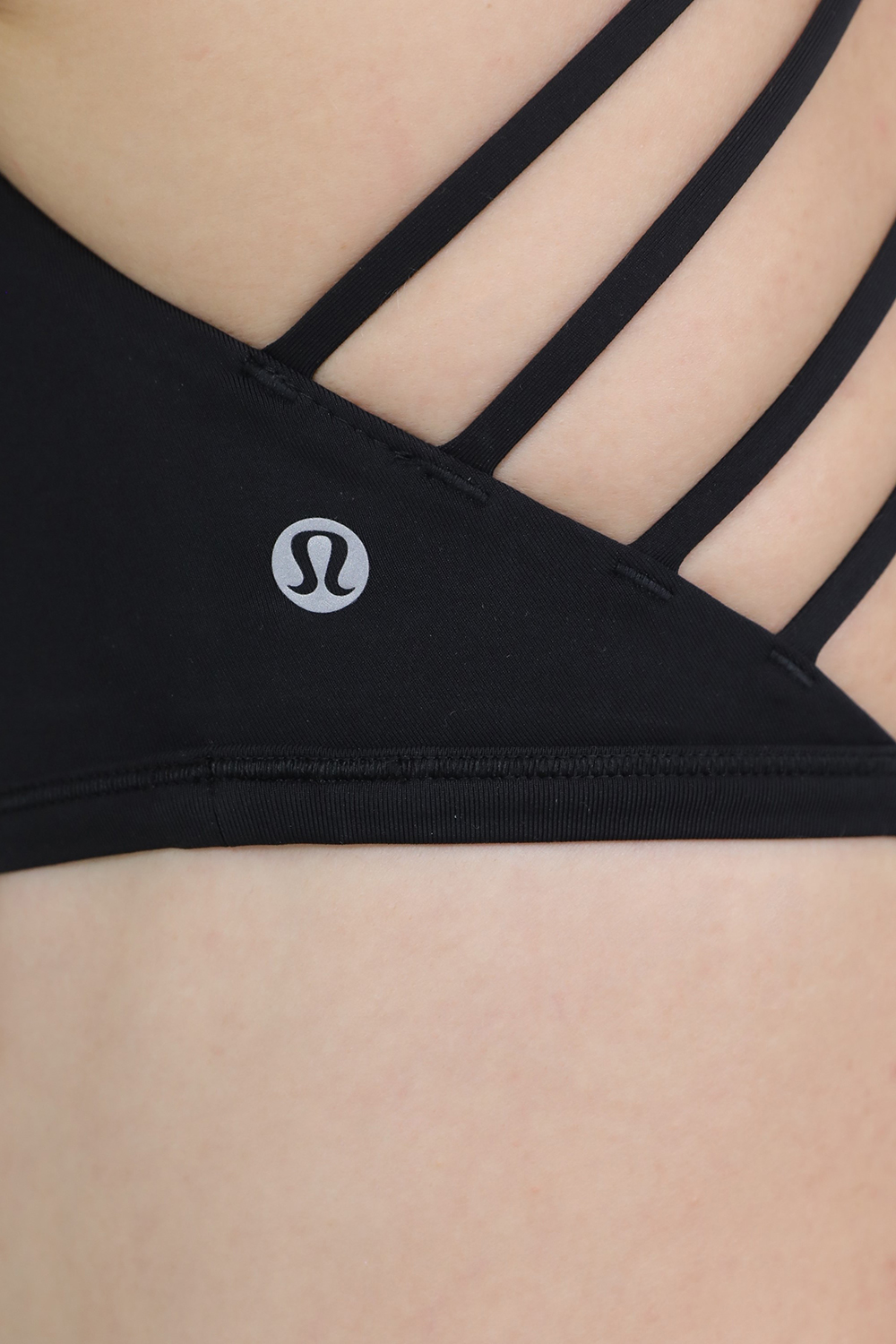 תמונת תקריב דוגמן של Free to Be Bra
