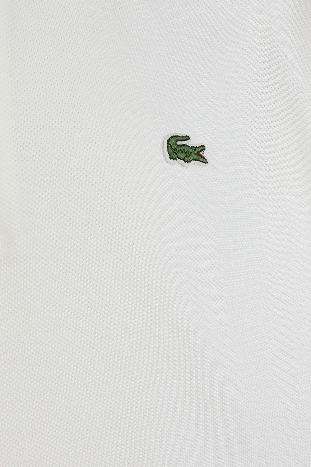 תמונה אחורית של חולצת פולו לבנה מכותנה LACOSTE