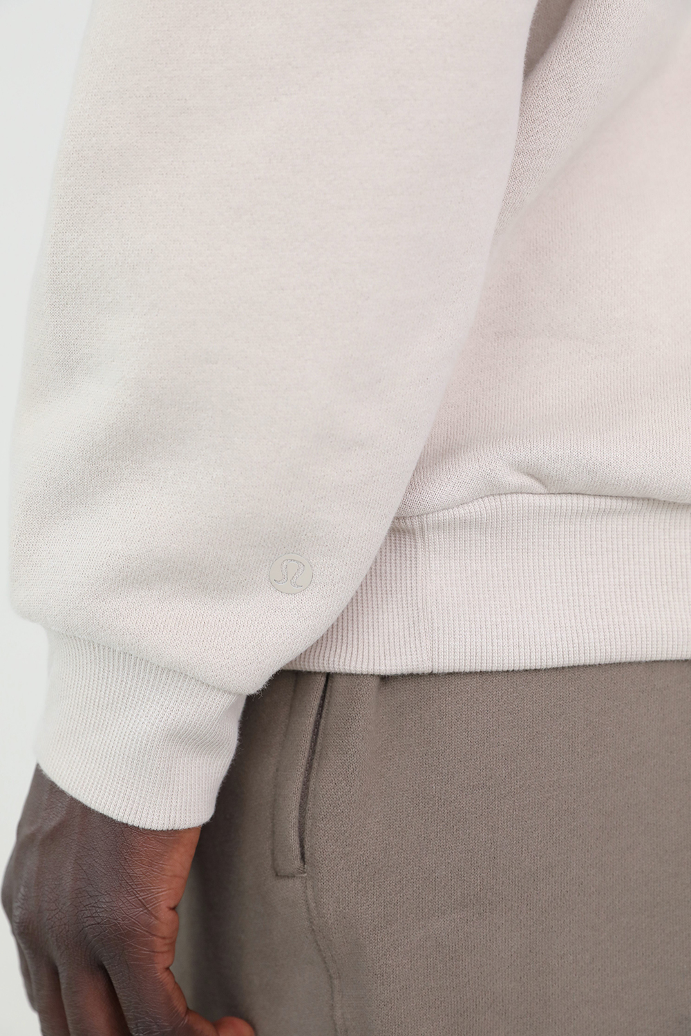תמונת תקריב דוגמן של Steady State Hoodie LULULEMON